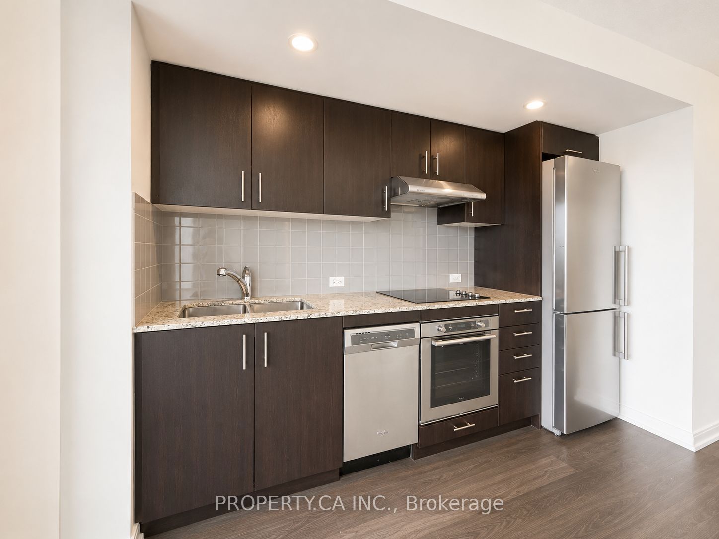 255 Village Green Square 708, Toronto, ON M1S 0L7 photo 2