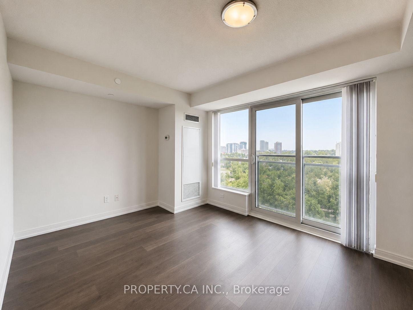 255 Village Green Square 708, Toronto, ON M1S 0L7 photo 3