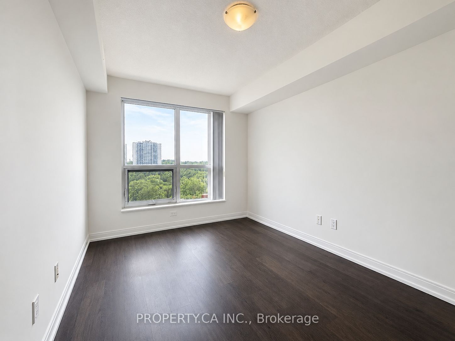 255 Village Green Square 708, Toronto, ON M1S 0L7 photo 5