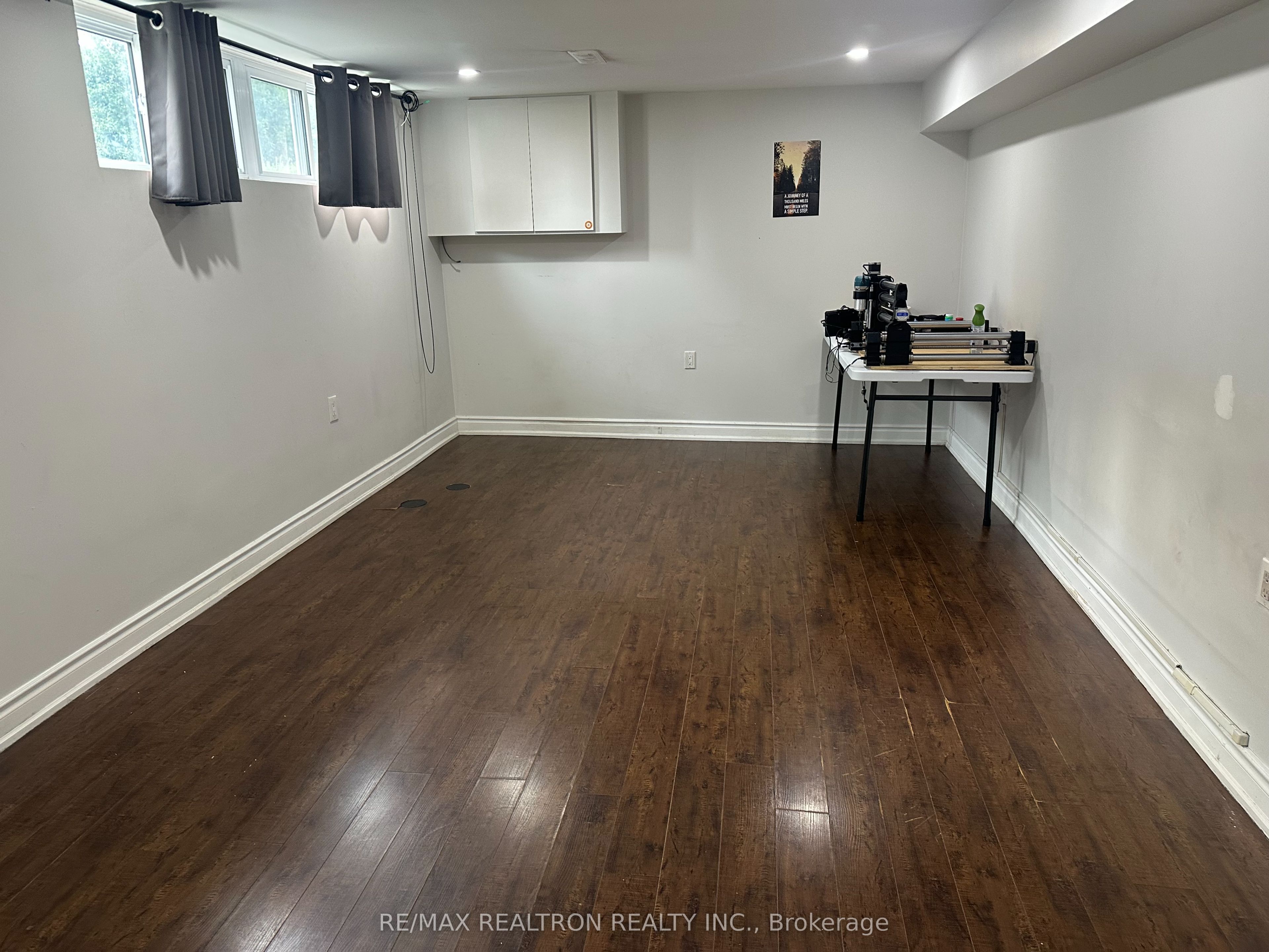 7 Gilroy Drive BSMT, Toronto, ON M1P 1Z8 photo 3