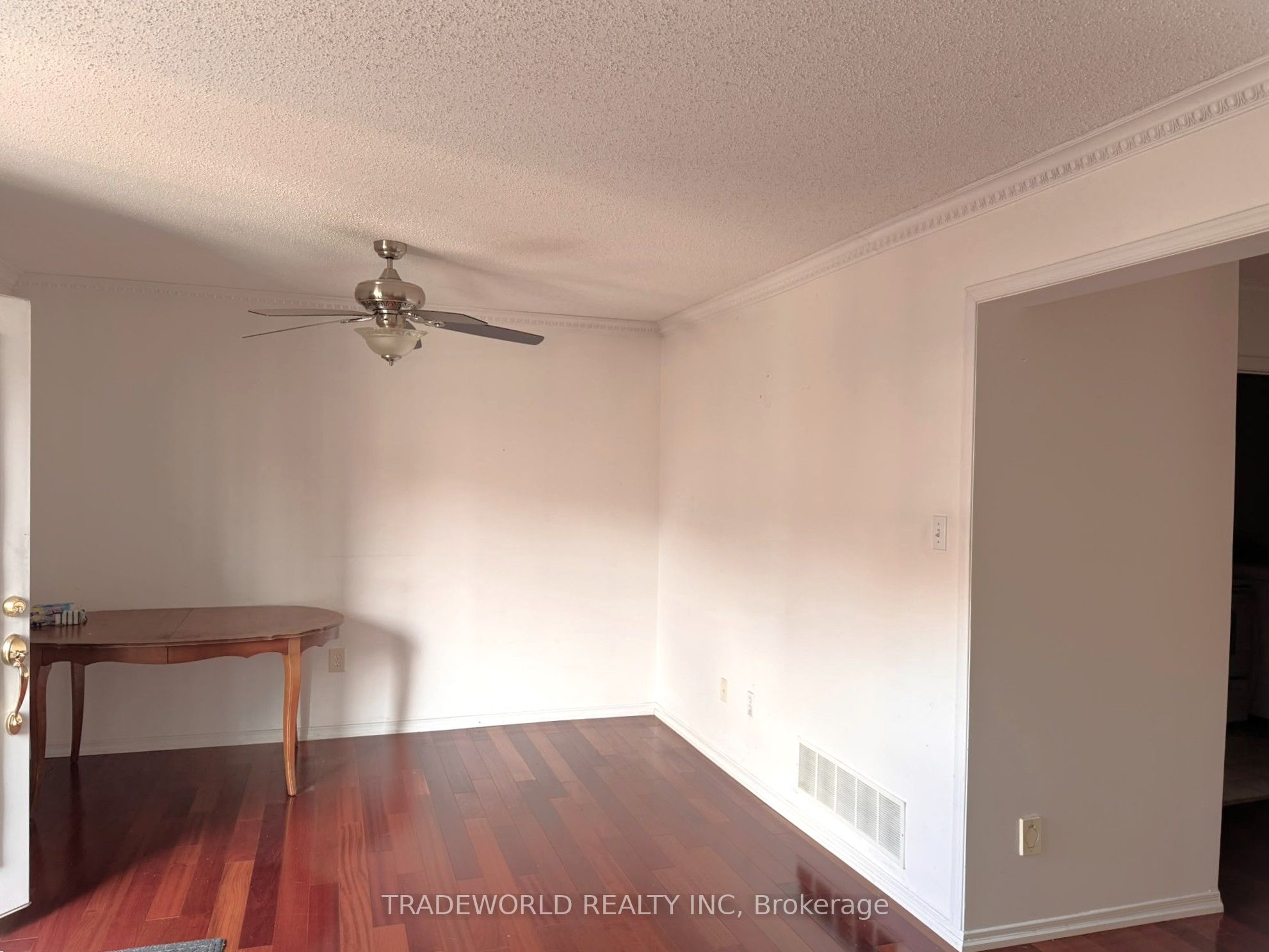 108 Wharton Square Ground Floor, Toronto, ON M1V 4N2 photo 2