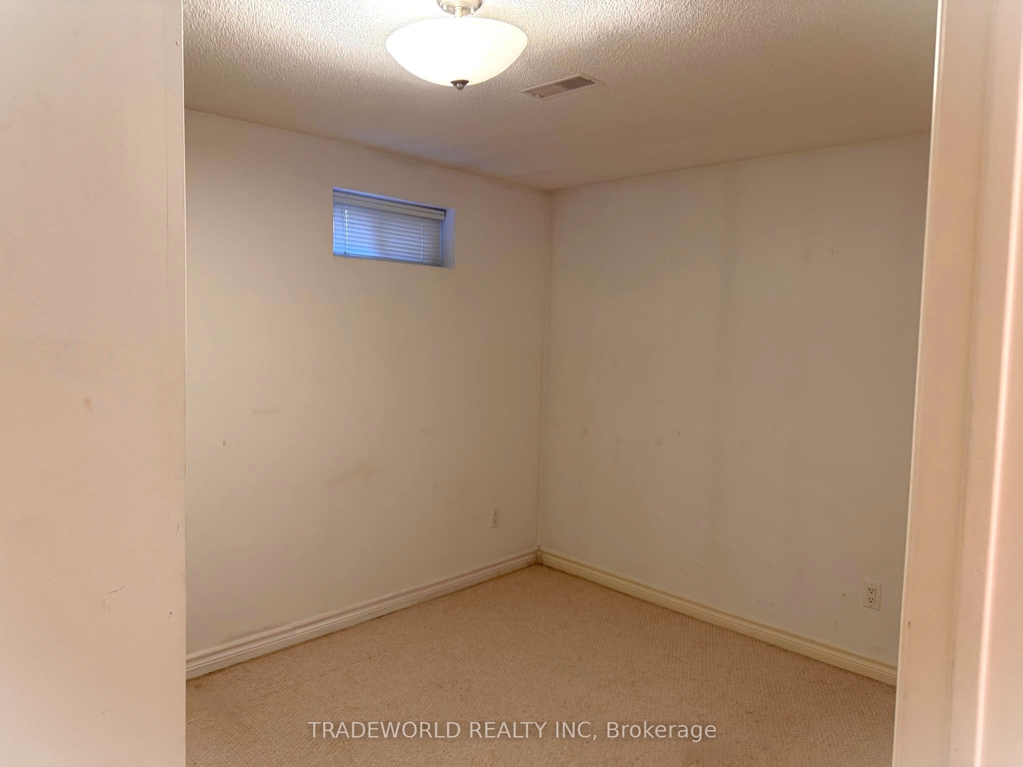 108 Wharton Square Lower Level, Toronto, ON M1V 4N2 photo 4