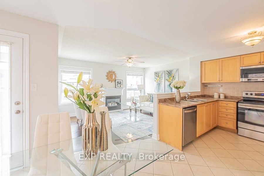 8 Rampart Crescent, Whitby, ON L1P 1T5 photo 5