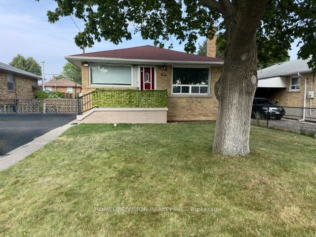1509 Pharmacy Avenue, Toronto, ON M1R 2J7 photo 2