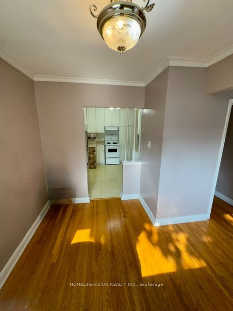 1509 Pharmacy Avenue, Toronto, ON M1R 2J7 photo 4