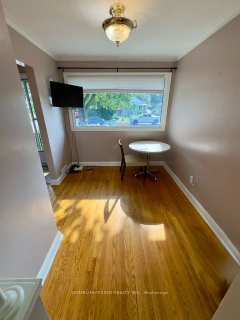1509 Pharmacy Avenue, Toronto, ON M1R 2J7 photo 5