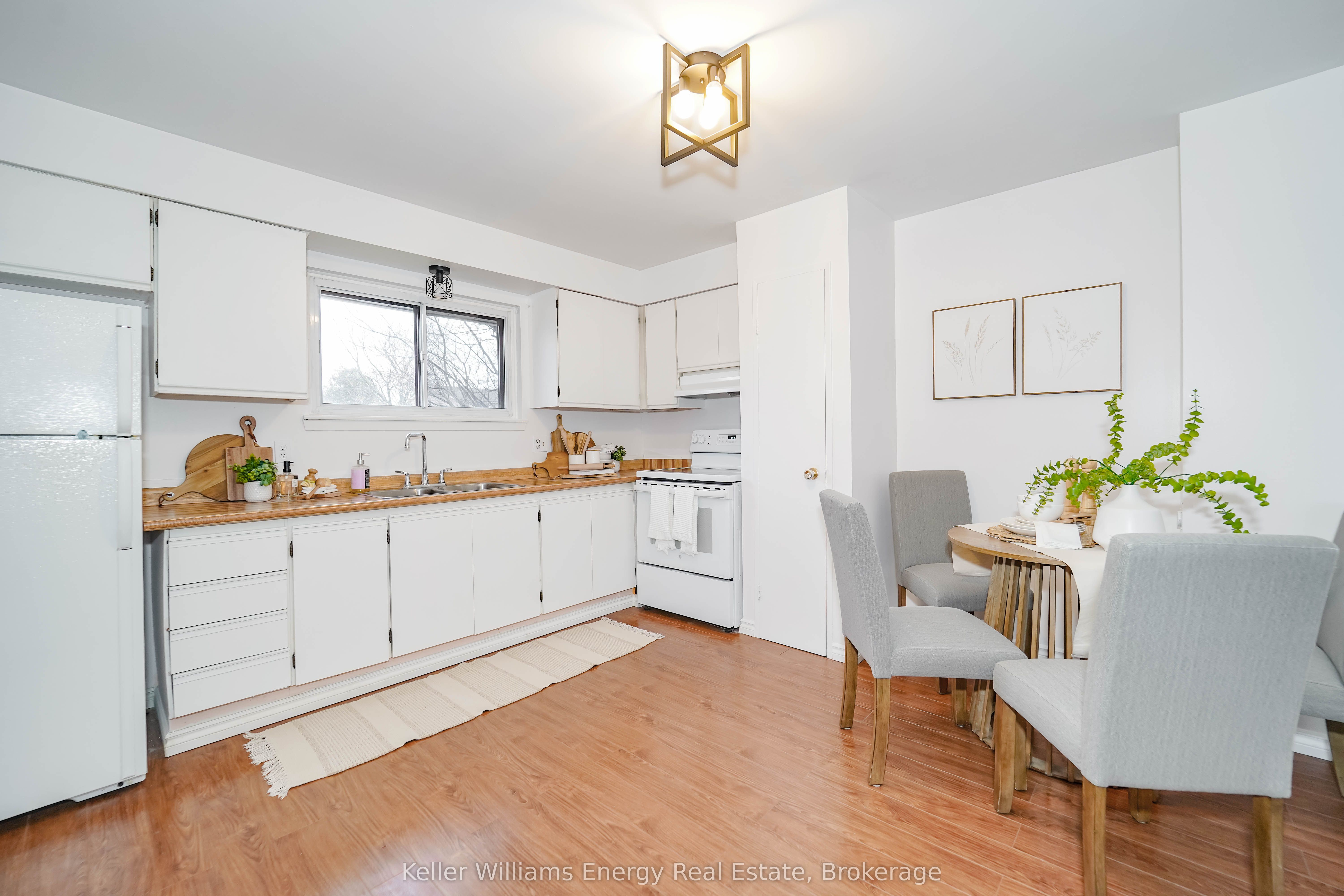 1333 Mary Street N 39, Oshawa, ON L1G 6Z3 photo 2