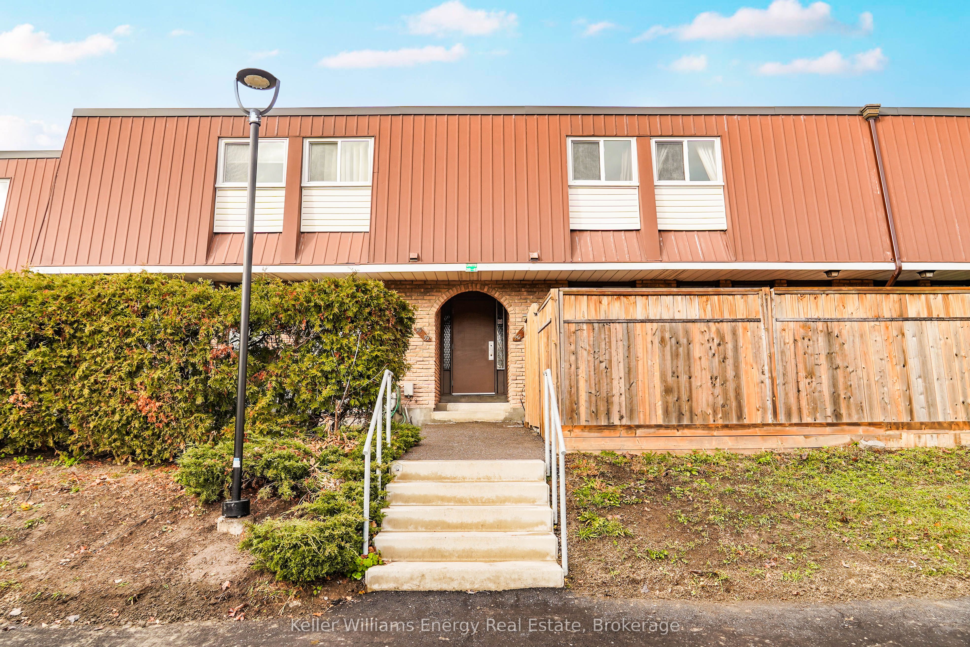 1333 Mary Street N 39, Oshawa, ON L1G 6Z3 photo 5