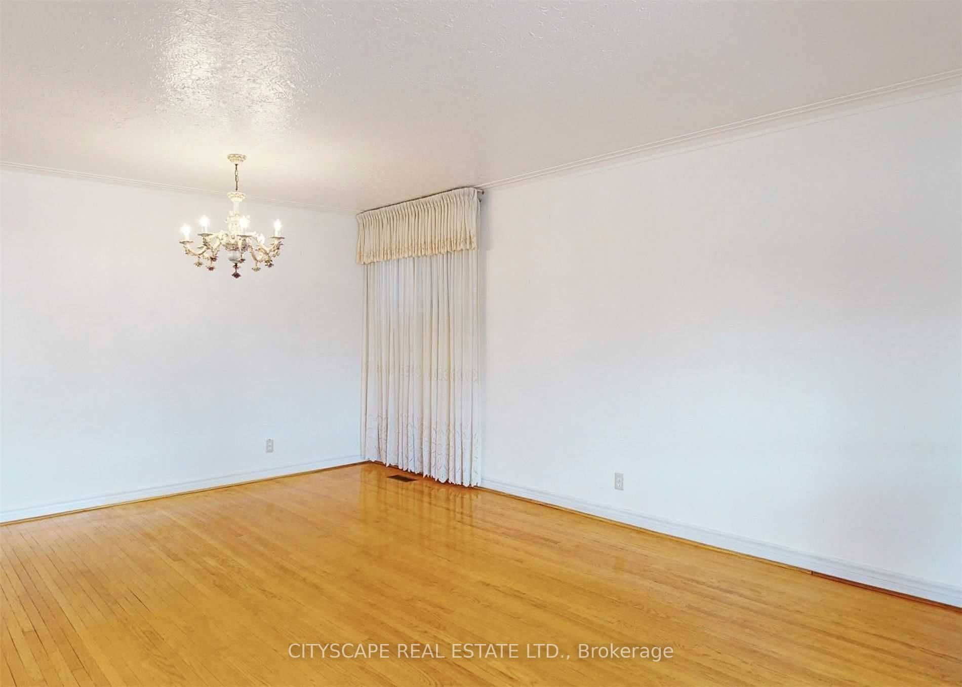 14 Beacon Road, Toronto, ON M1P 1G7 photo 4
