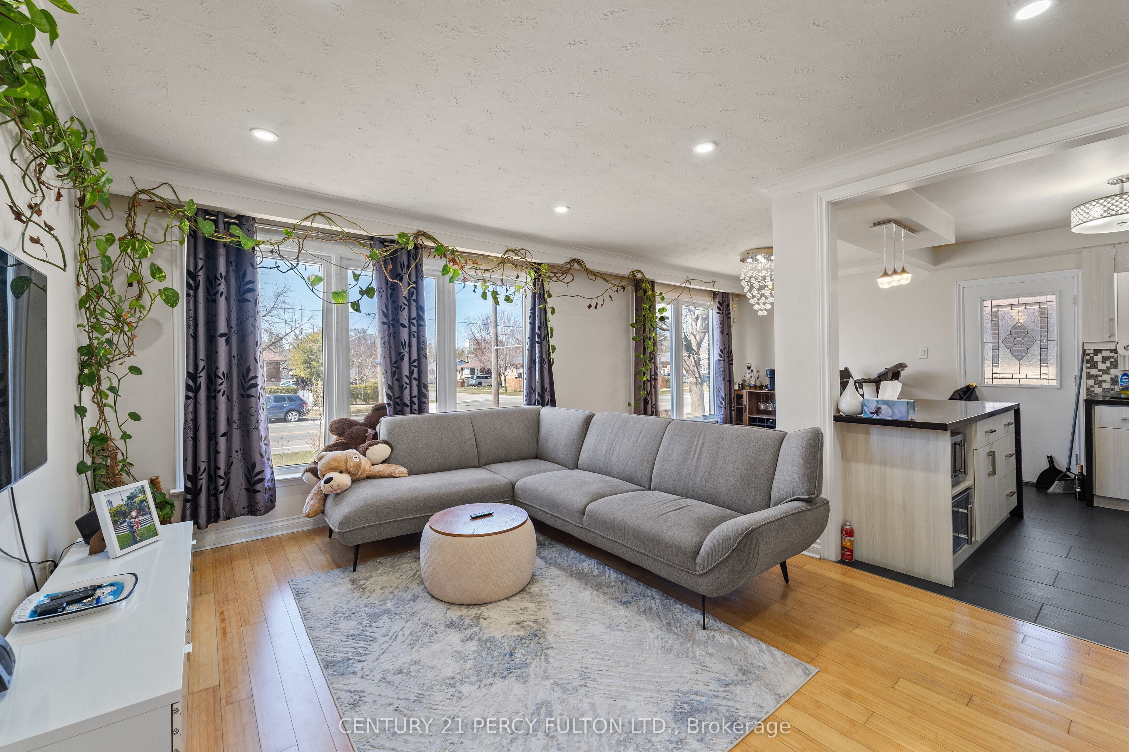 826 Brimorton Drive, Toronto, ON M1G 2S9 photo 5