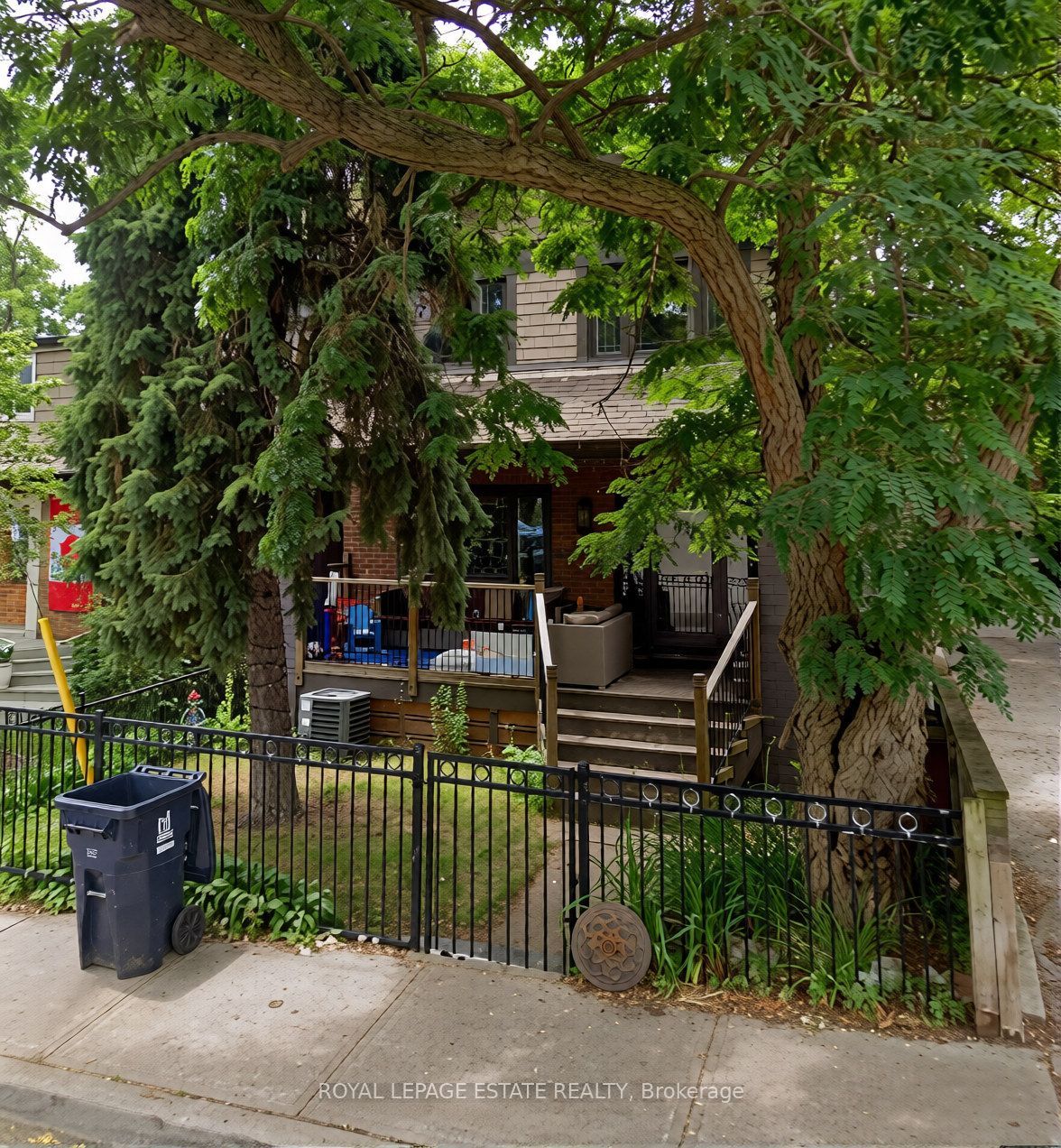 372 Victoria Park Avenue, Toronto, ON M4E 3S8