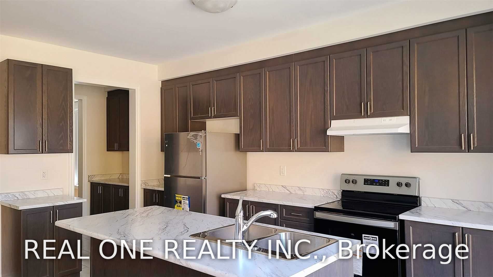 7 O'reilly Street, Whitby, ON L1P 0N7 photo 5