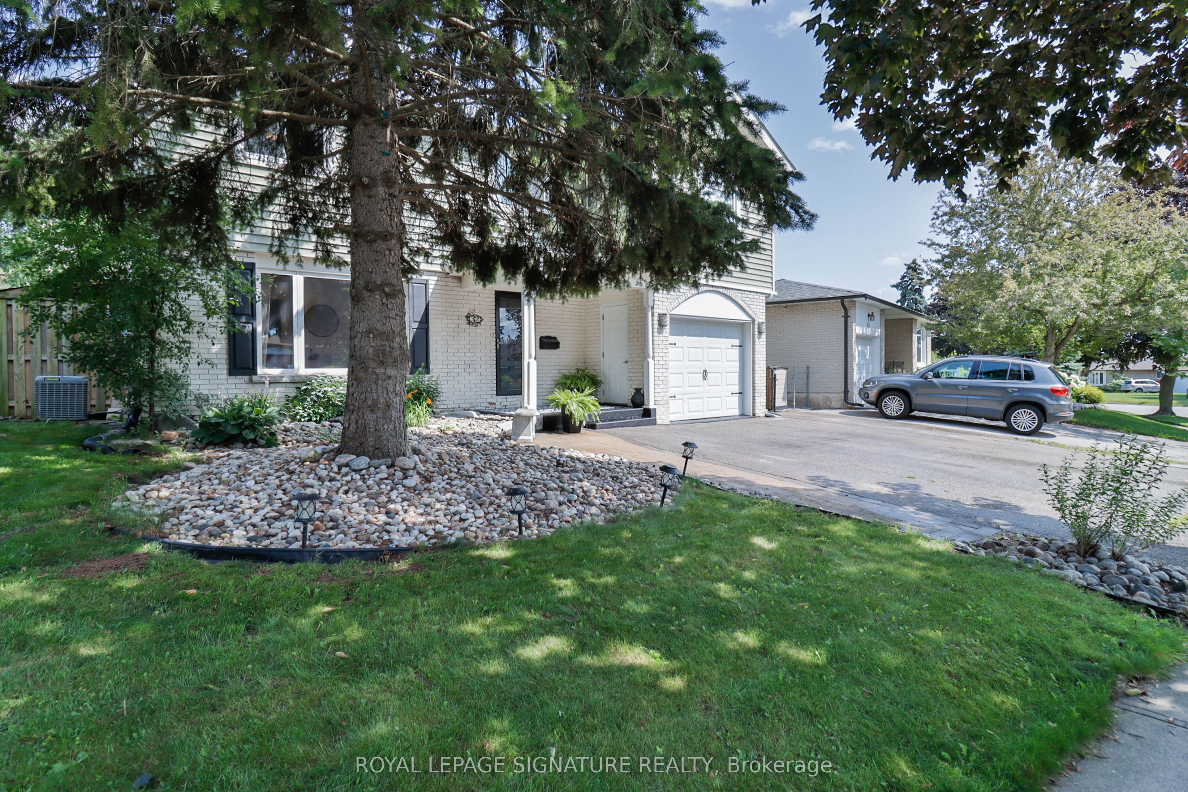 32 Harland Crescent, Ajax, ON L1S 1J9 photo 3