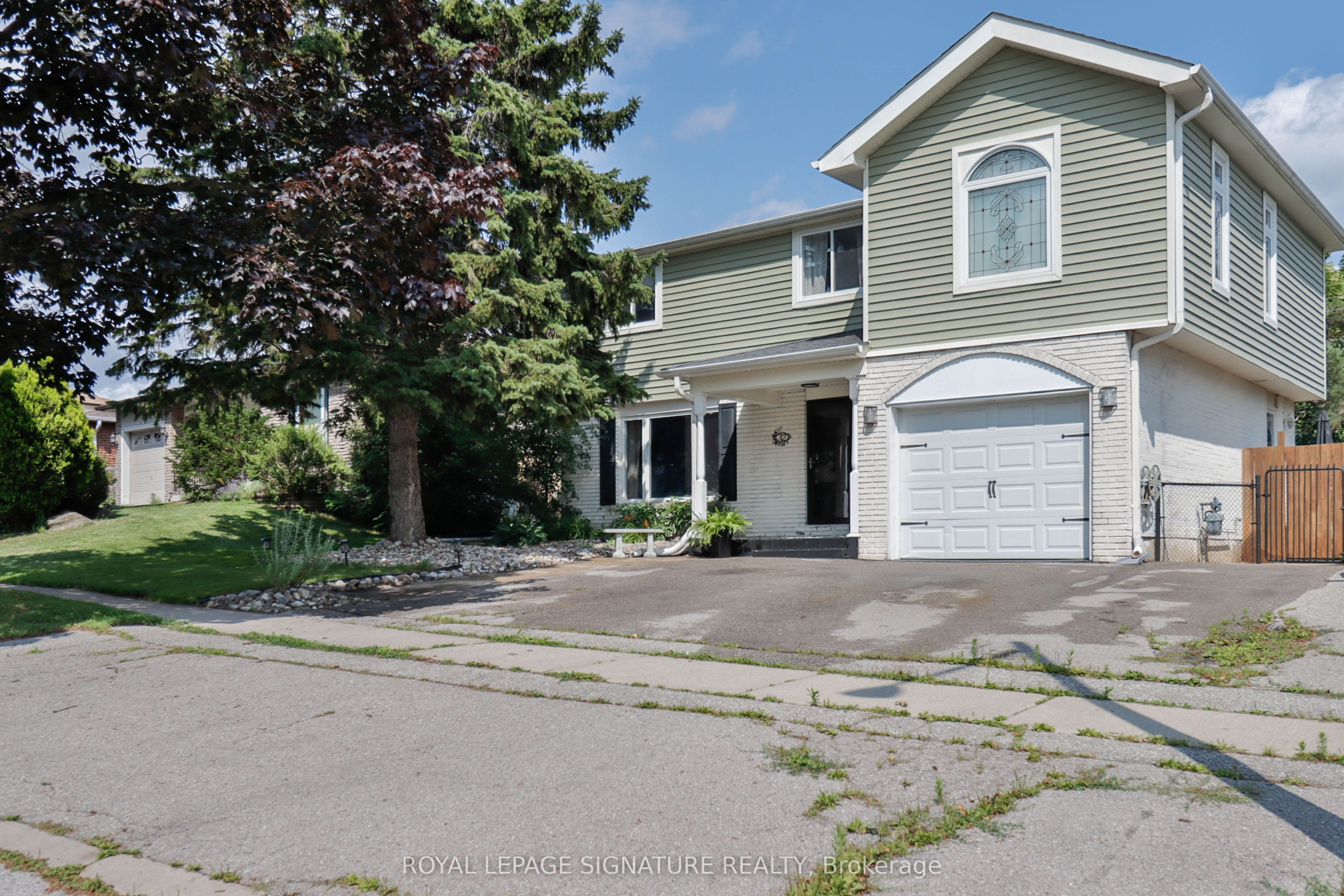 32 Harland Crescent, Ajax, ON L1S 1J9 photo 4