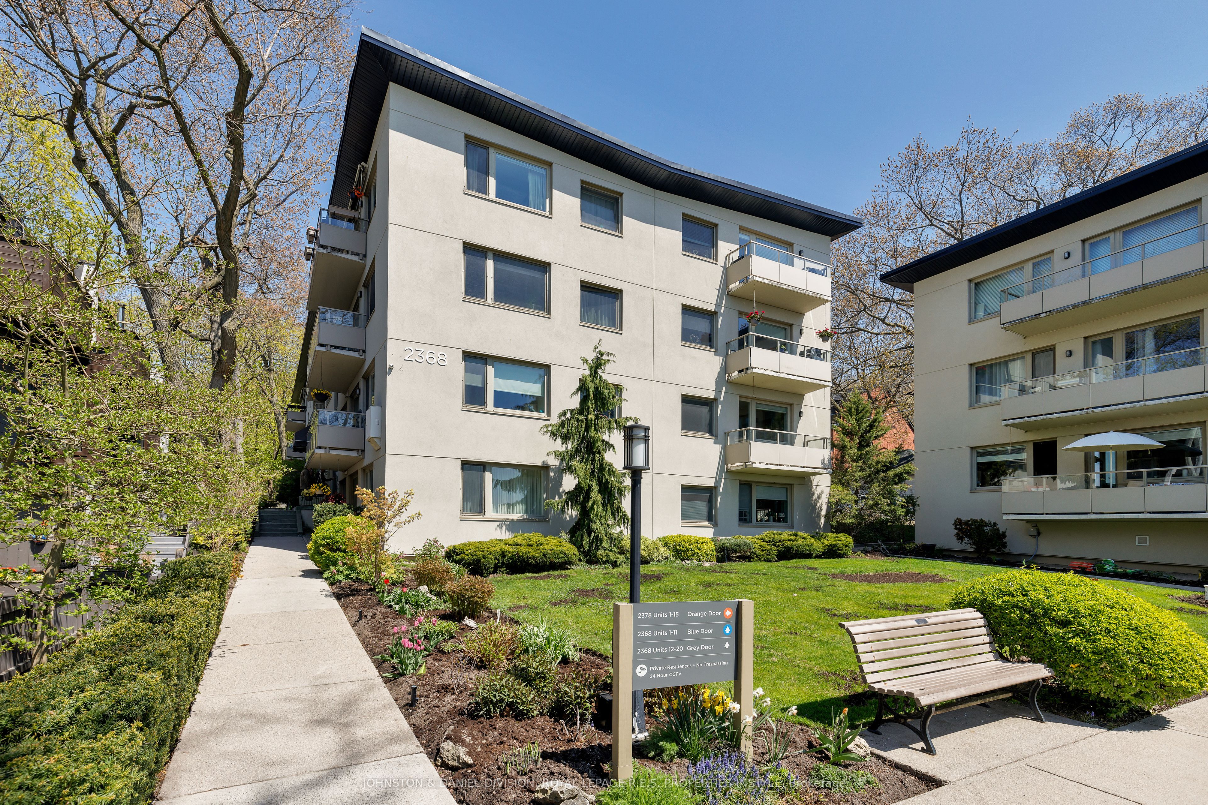 2368 Queen Street E 8, Toronto, ON M4E 1H4 photo 2