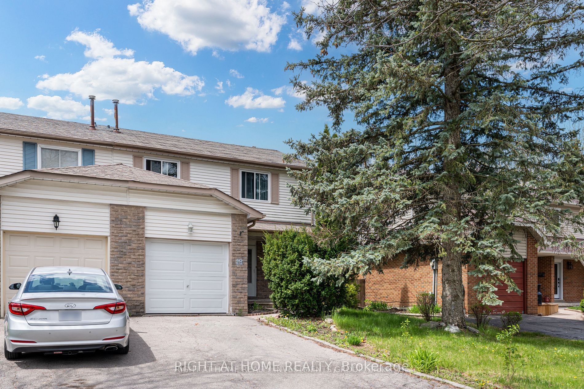 18 Goodfellow Street, Whitby, ON L1P 1C4 photo 2