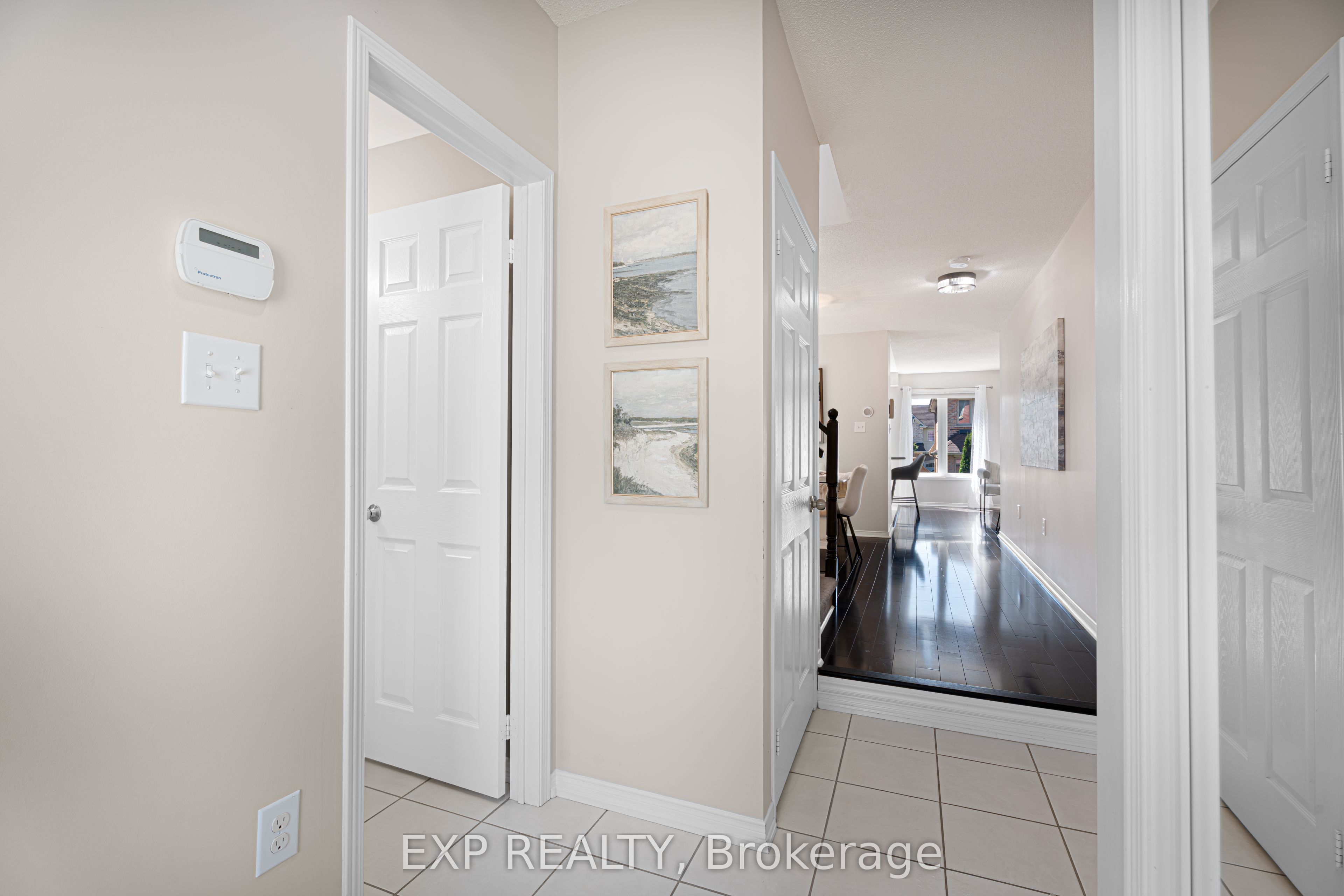 10 Kinrade Crescent, Ajax, ON L1Z 0M6 photo 5