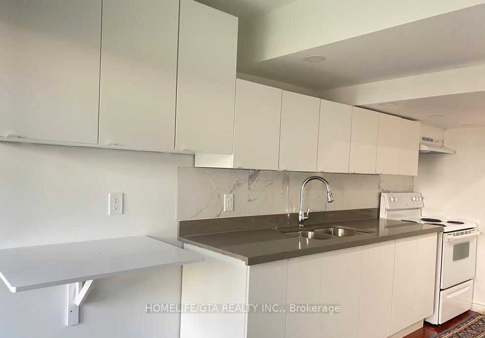92 Todhunter Crescent Basement, Ajax, ON L1Z 0K1 photo 2