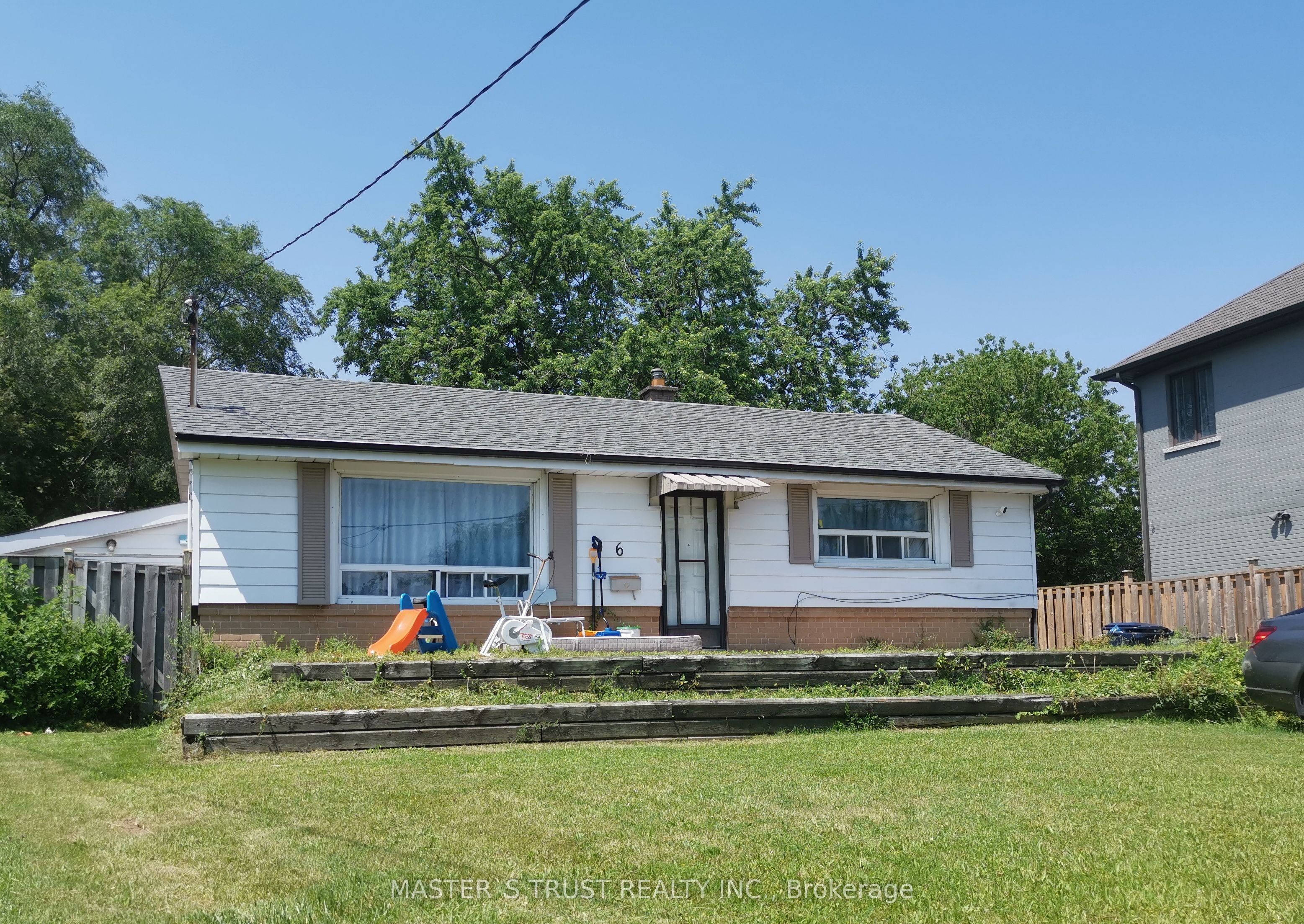 6 Cross Hill Rd Drive, Toronto, ON M1T 3E4