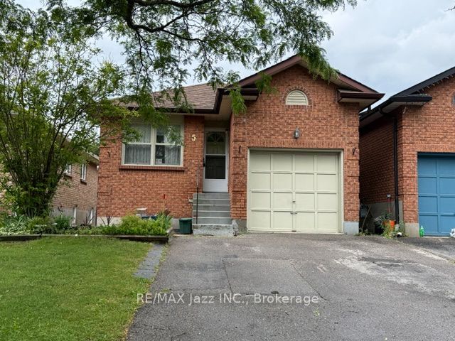 5 Turnberry Crescent, Clarington, ON L1E 1A4