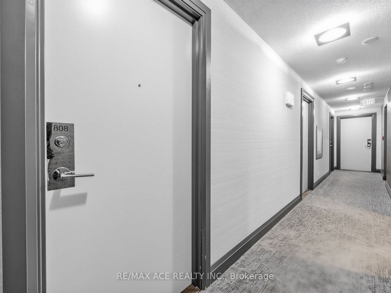 25 Town Centre Court 808, Toronto, ON M1P 0B4 photo 2
