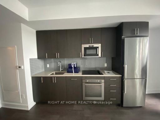 2550 Simcoe St N Street 319, Oshawa, ON L1L 0R5 photo 4