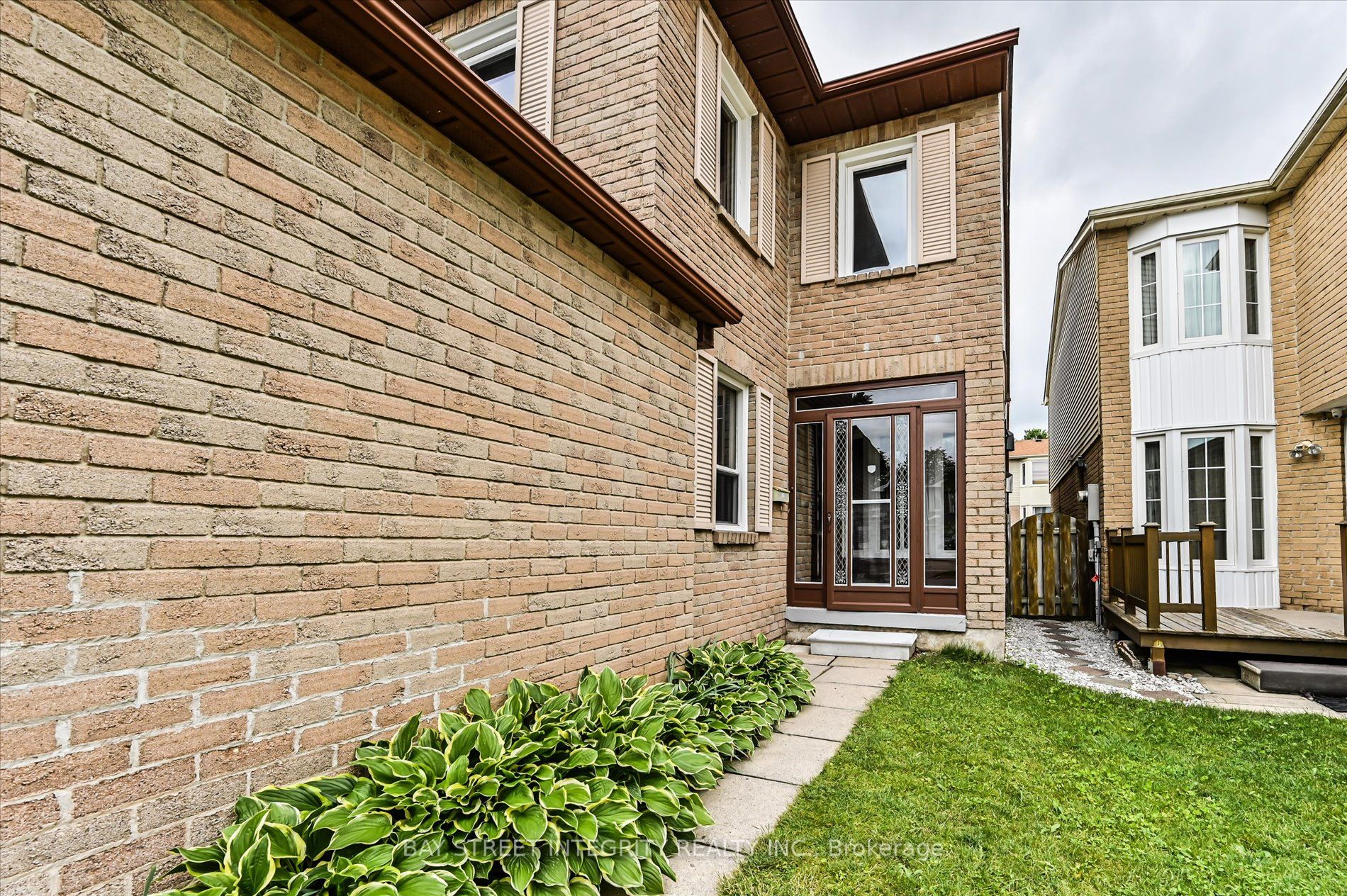 15 Huntsmill Boulevard, Toronto, ON M1W 2Z8 photo 3