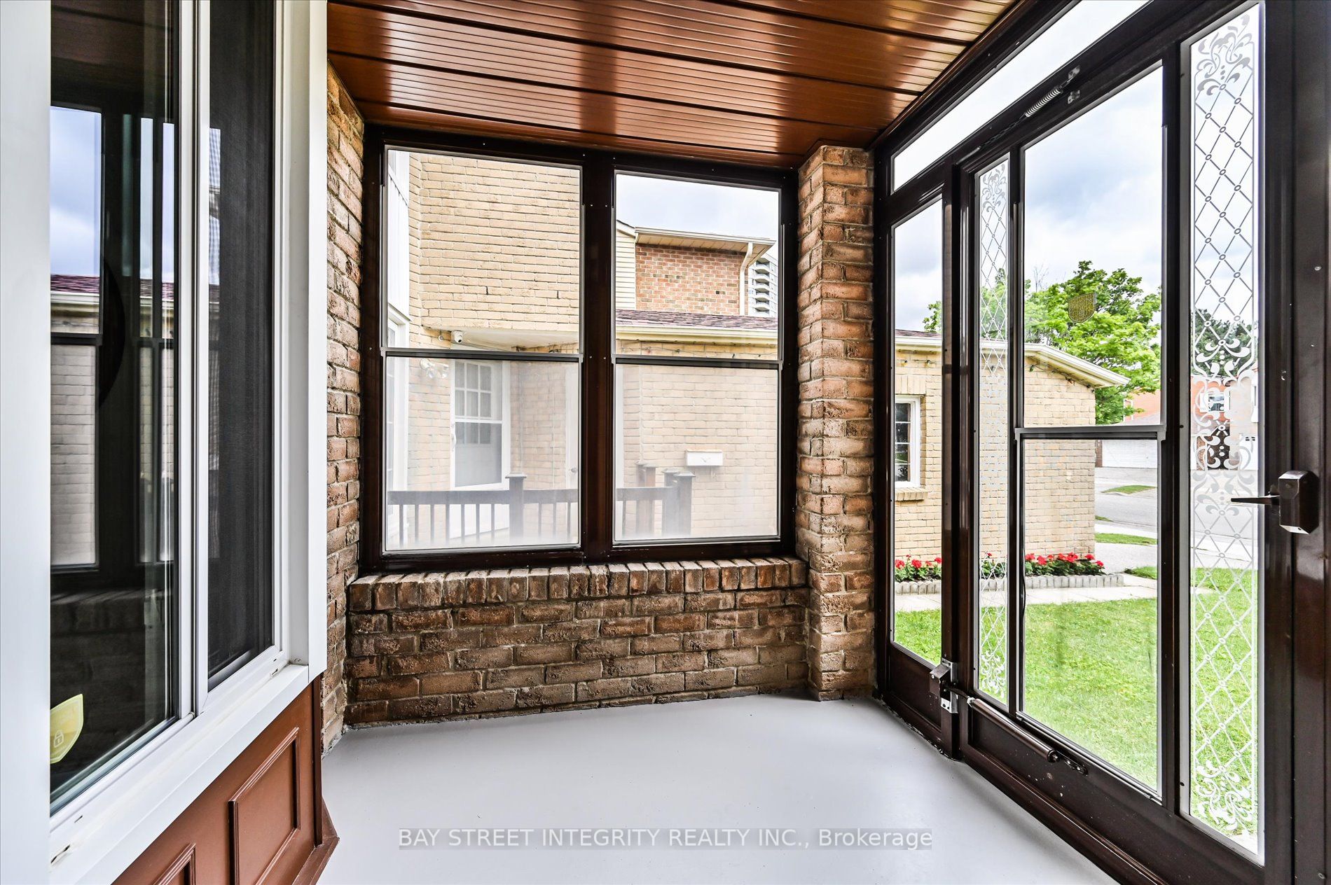 15 Huntsmill Boulevard, Toronto, ON M1W 2Z8 photo 4