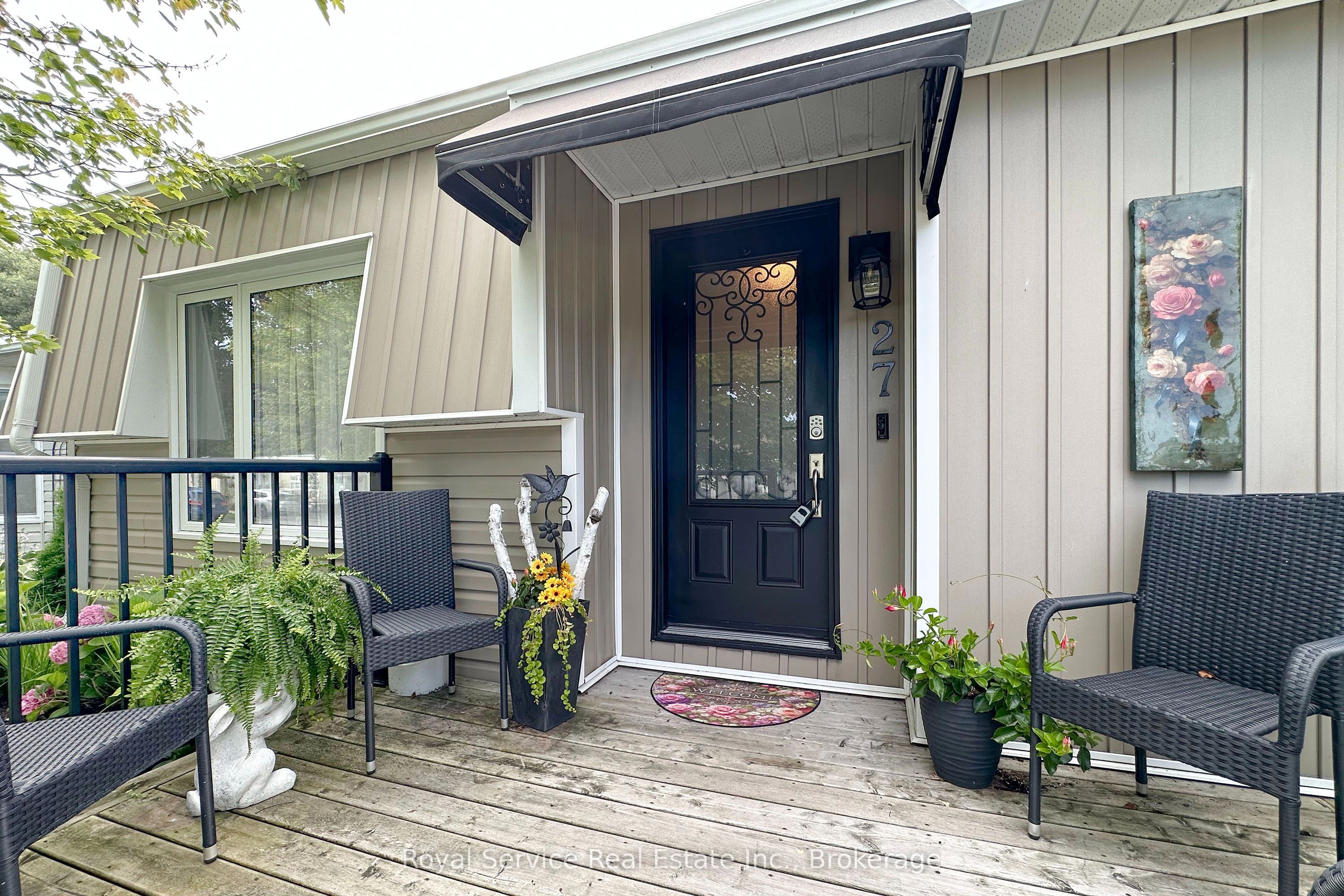 27 Cornerbrook Court, Clarington, ON L1B 1B7 photo 3