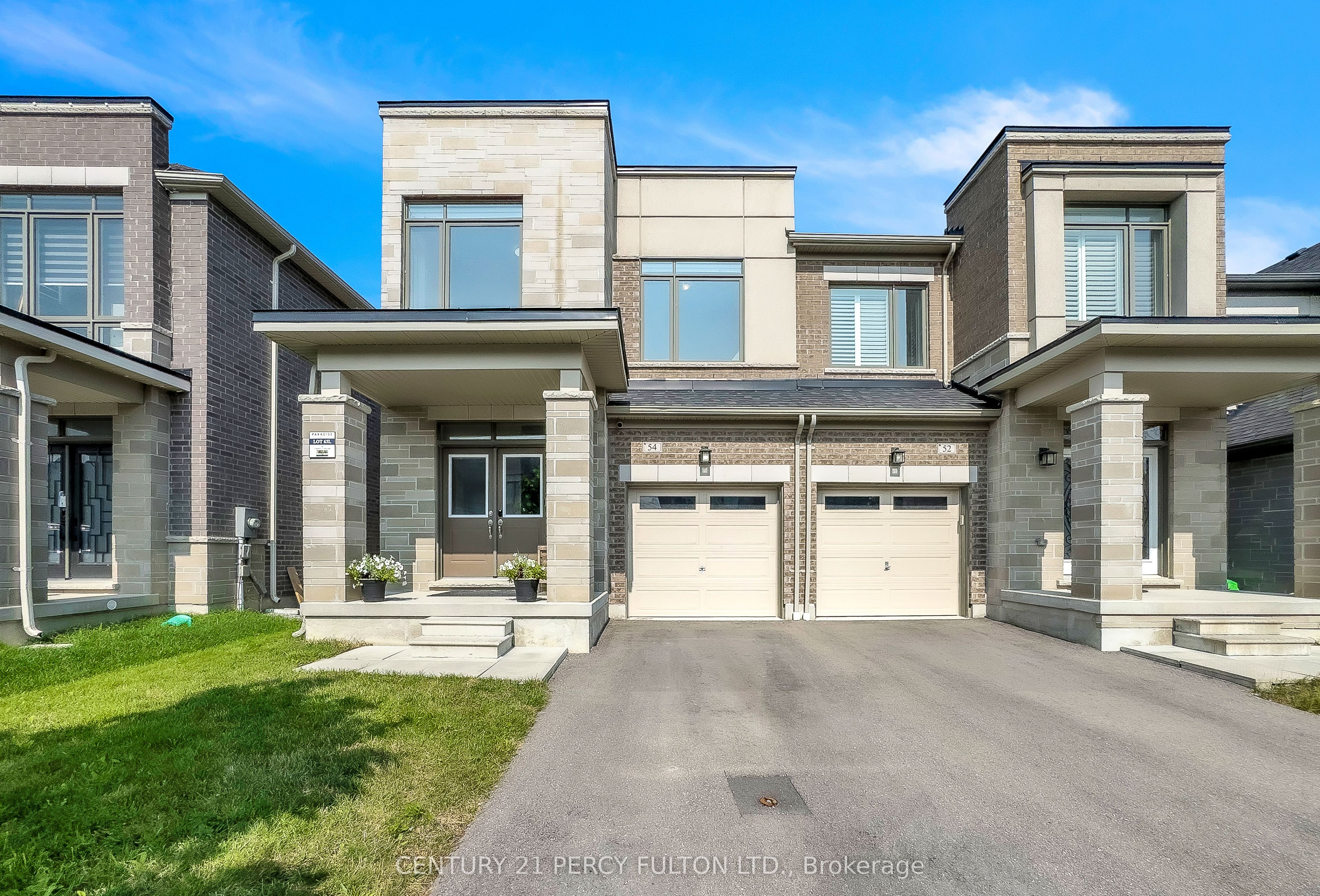 54 Conarty Crescent, Whitby, ON L1P 0L4 photo 2