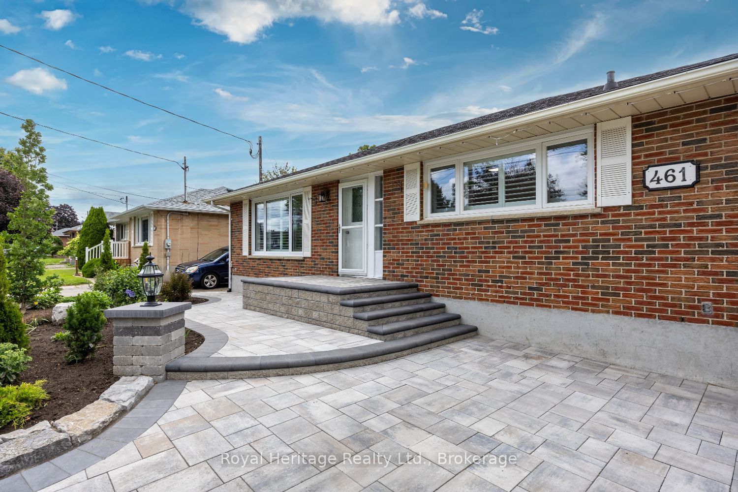 461 Gibbons Street, Oshawa, ON L1J 4Z3 photo 2