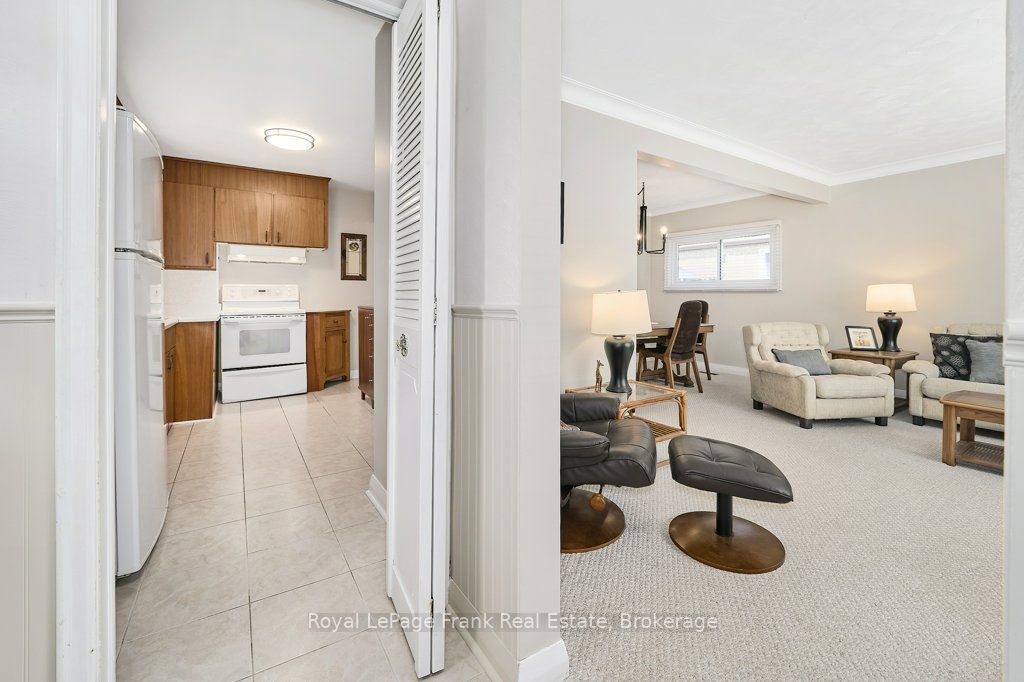 55 Leahann Drive, Toronto, ON M1P 1B8 photo 5