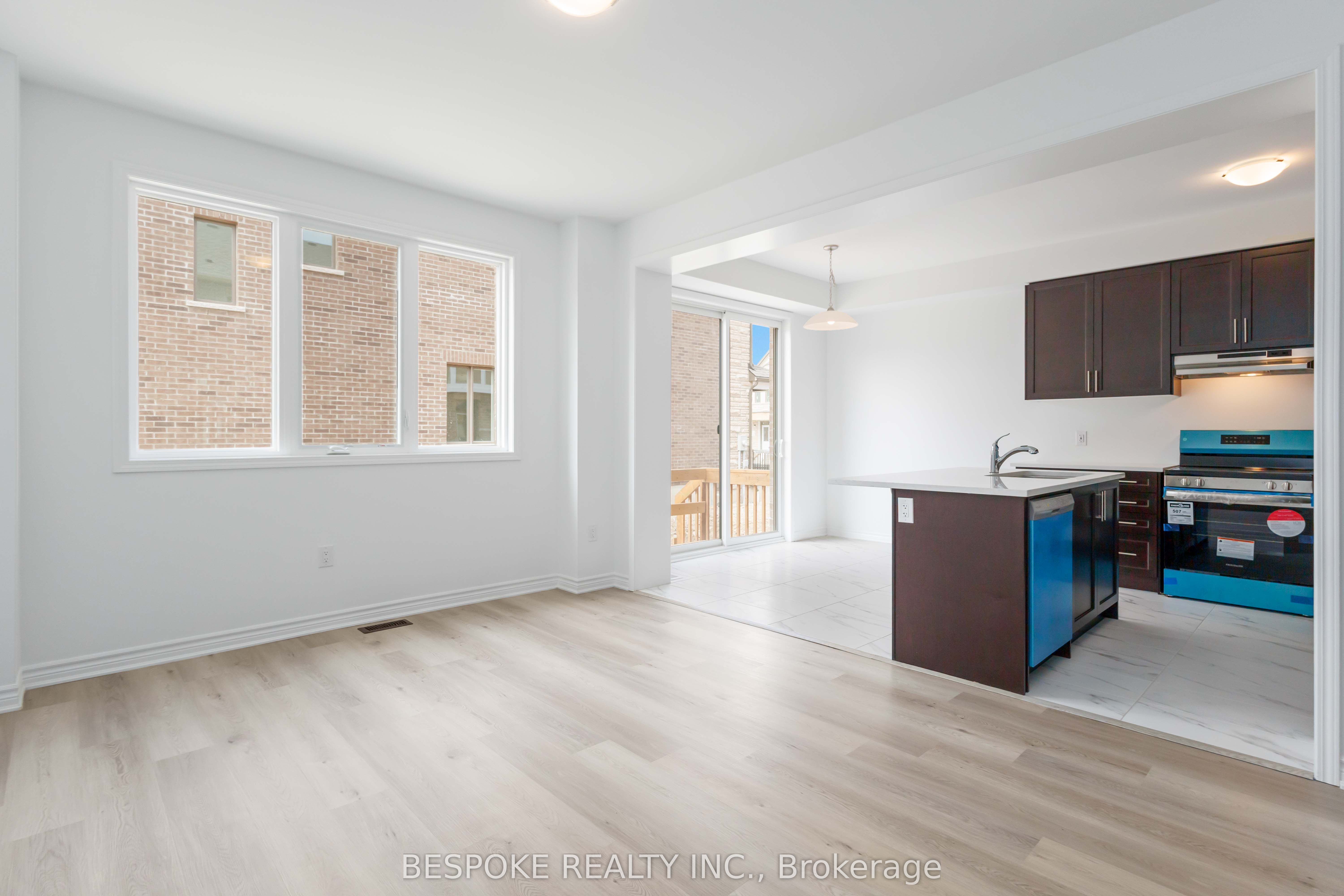 3224 Brigadier Avenue, Pickering, ON L1X 0T2 photo 5