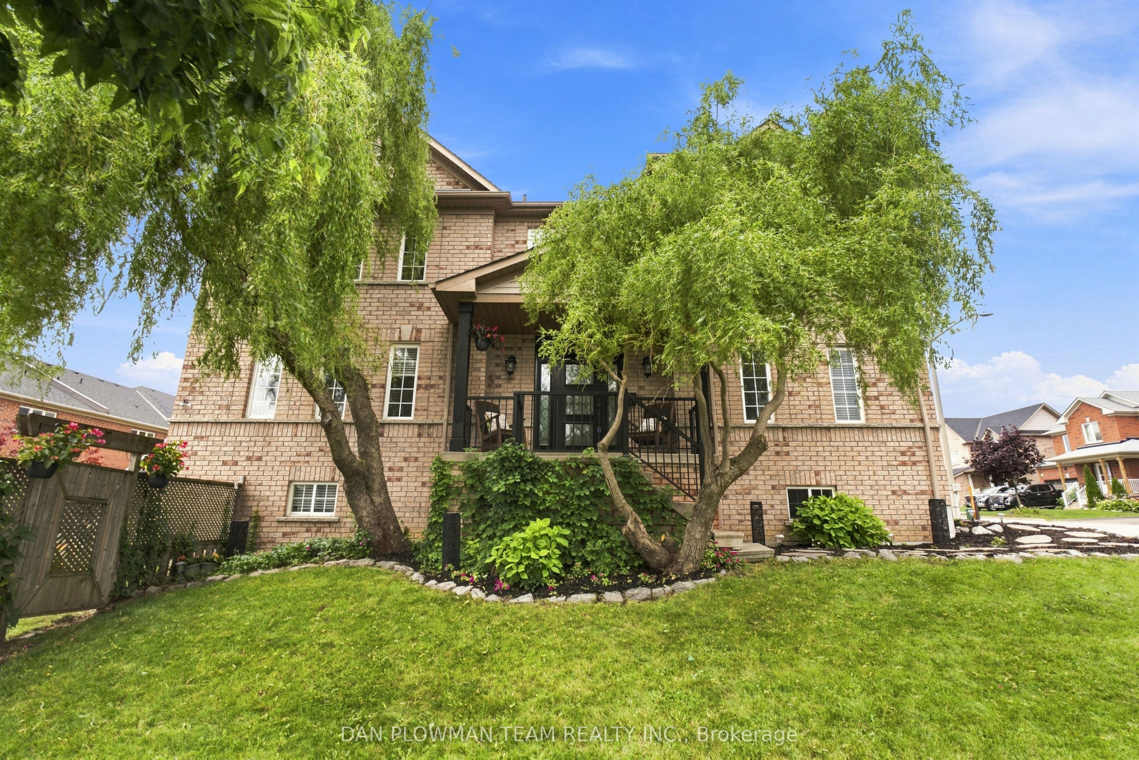 72 Beckett Crescent, Clarington, ON L1E 3J4 photo 2