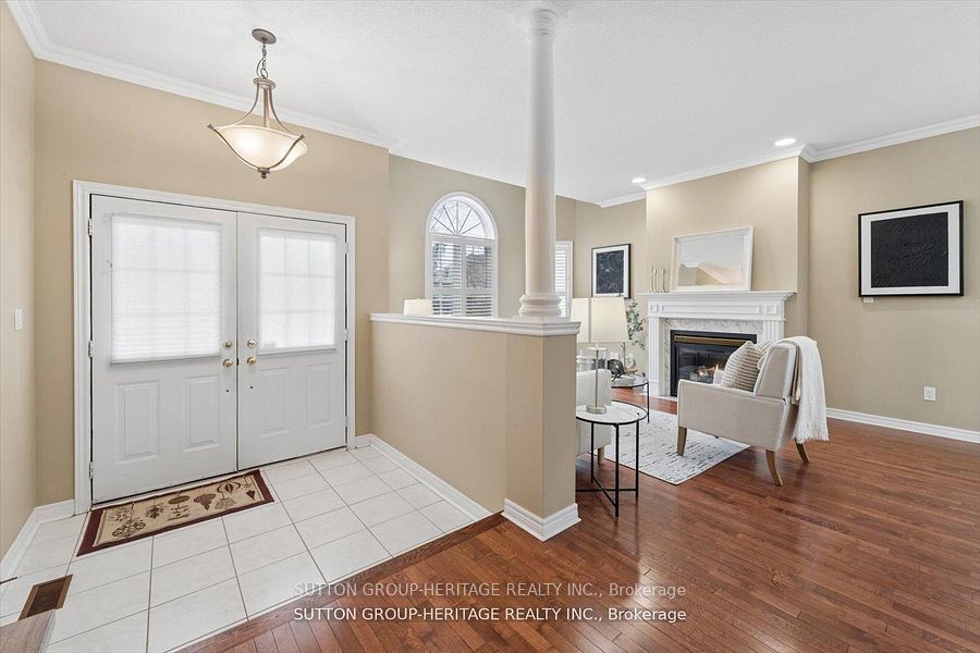 1886 Pine Grove Avenue, Pickering, ON L1V 7C6 photo 4