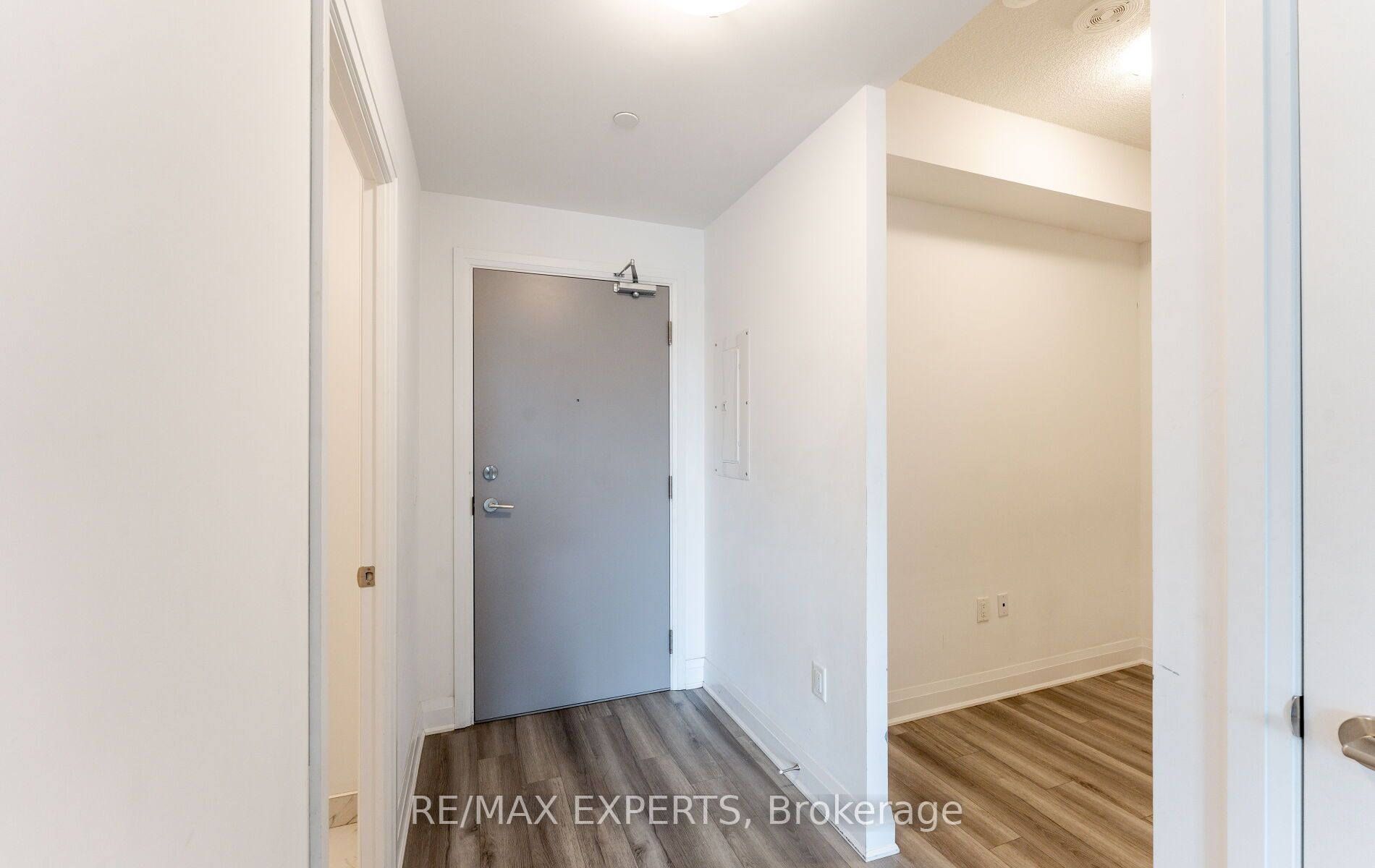 3220 Sheppard Avenue E 216, Toronto, ON M1T 3K3 photo 4