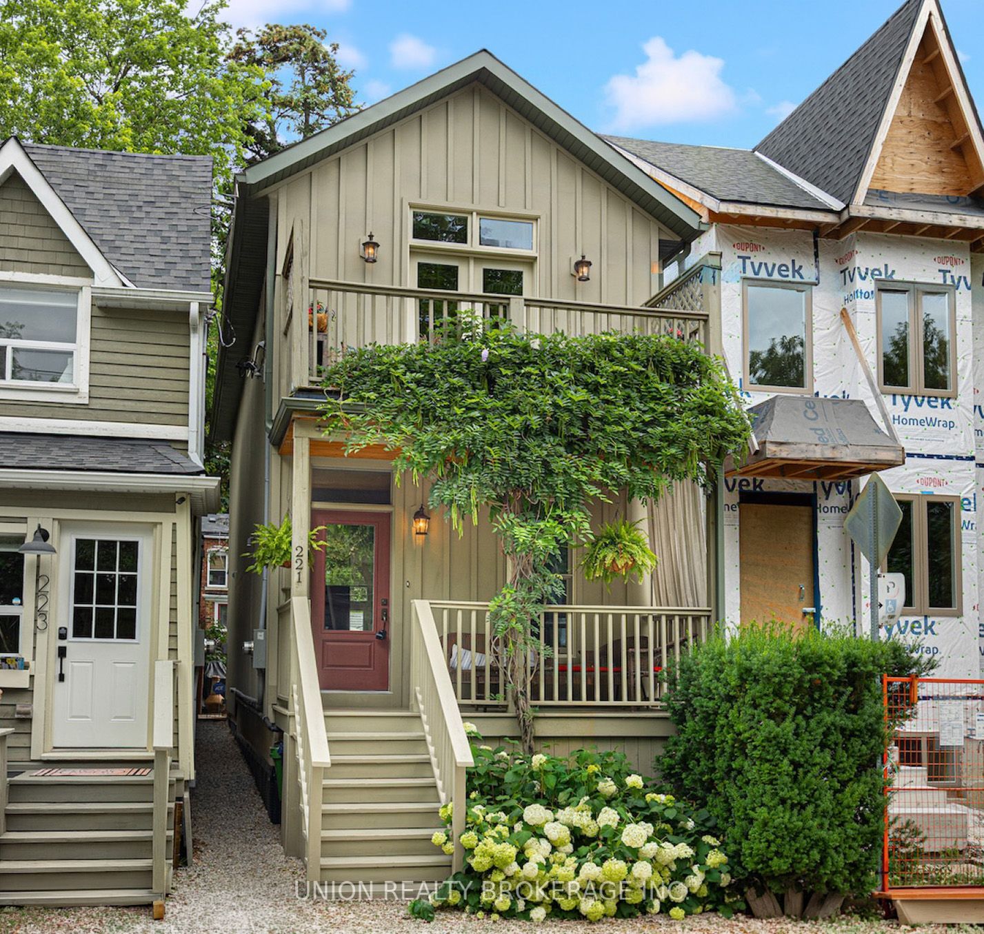 221 Craven Road, Toronto, ON M4L 2Z5 photo 5