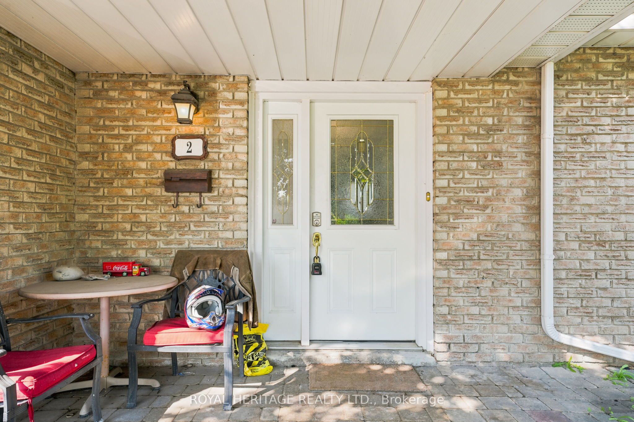 2 Belton Court, Whitby, ON L1N 5P1 photo 4