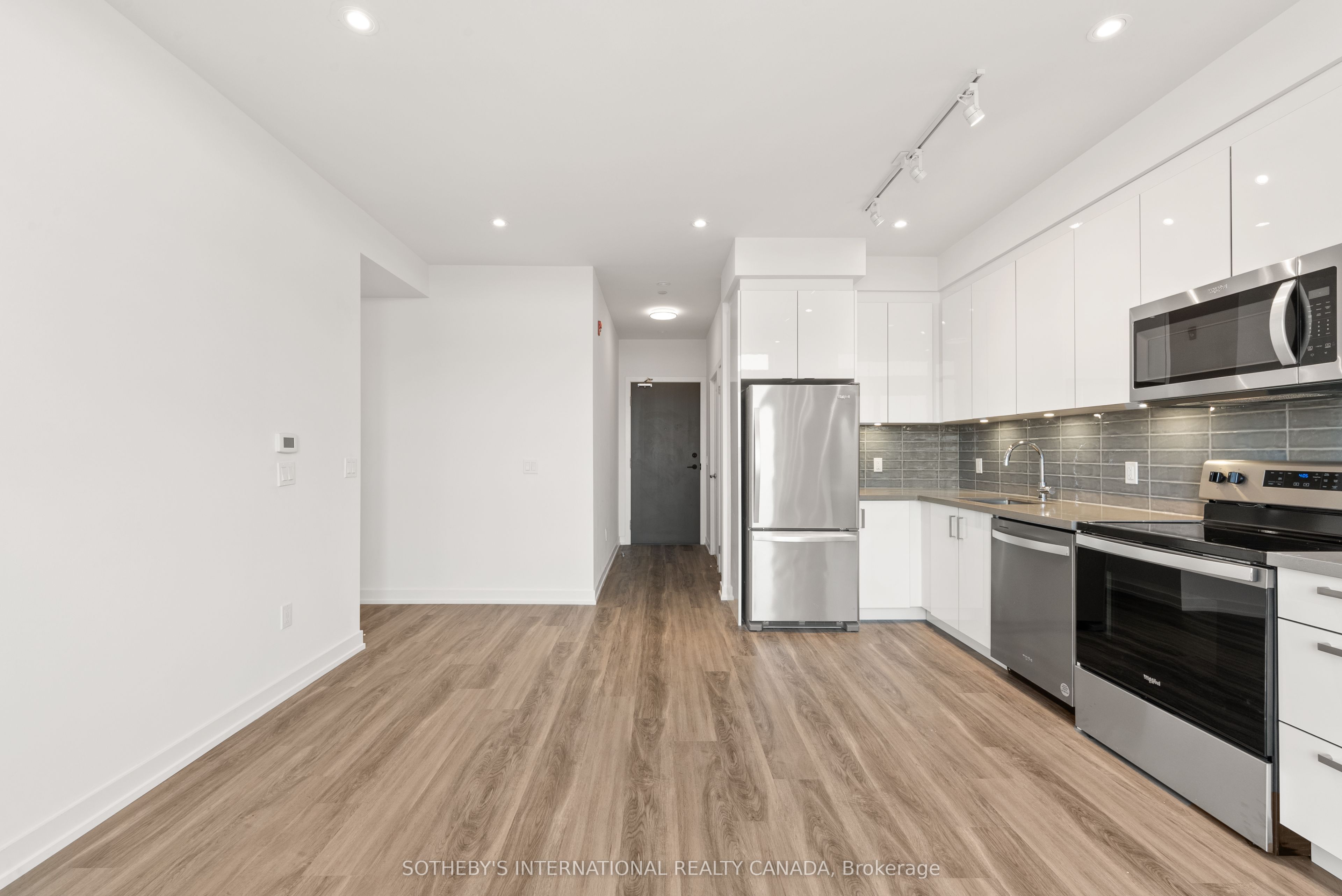 1010 Dundas Street E PH 20, Whitby, ON L1N 0L6 photo 4