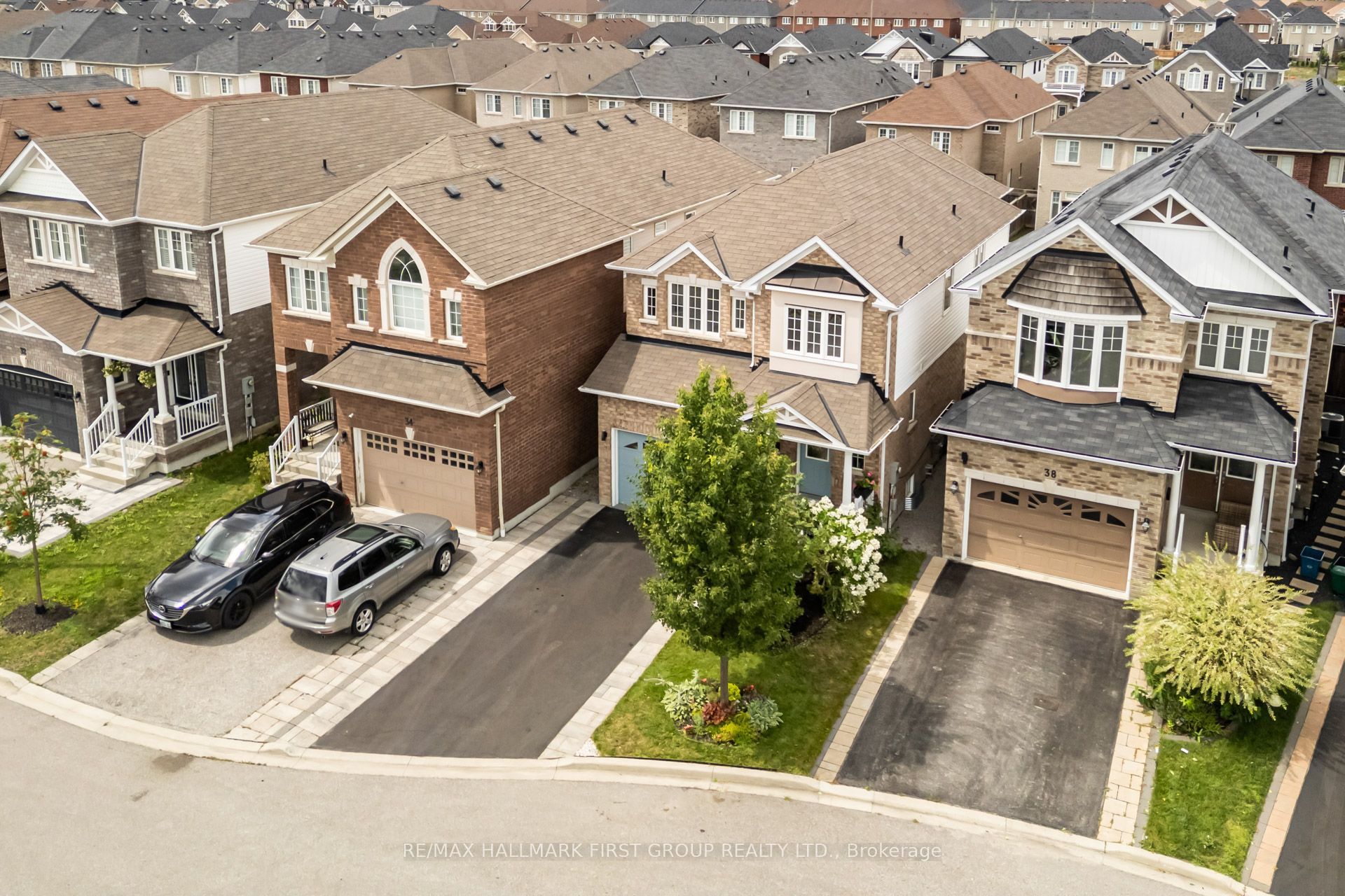 36 McCourt Drive, Ajax, ON L1Z 0P1 photo 3