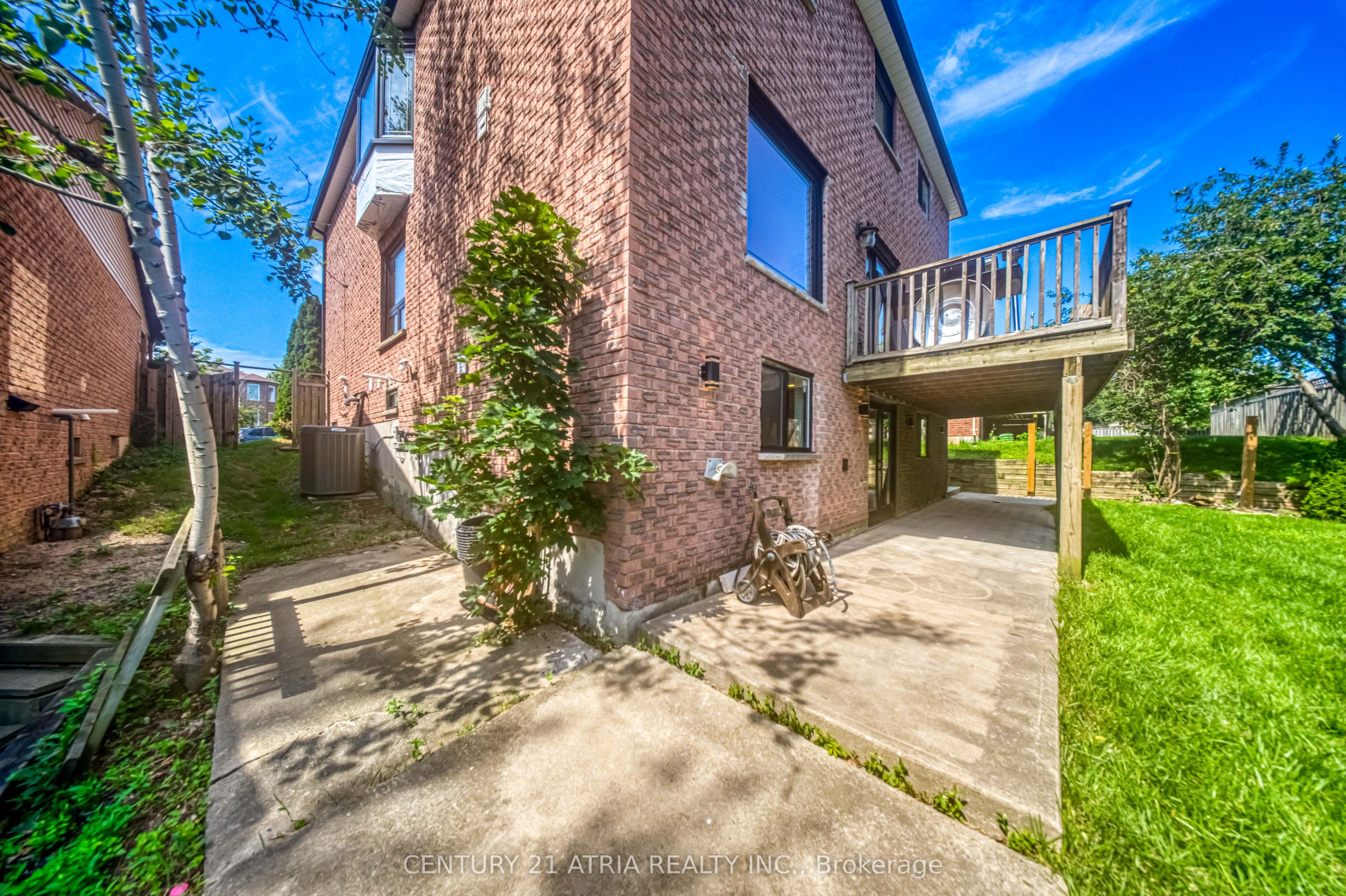 1618 Dellbrook Avenue Bsmt, Pickering, ON L1X 2M7 photo 2
