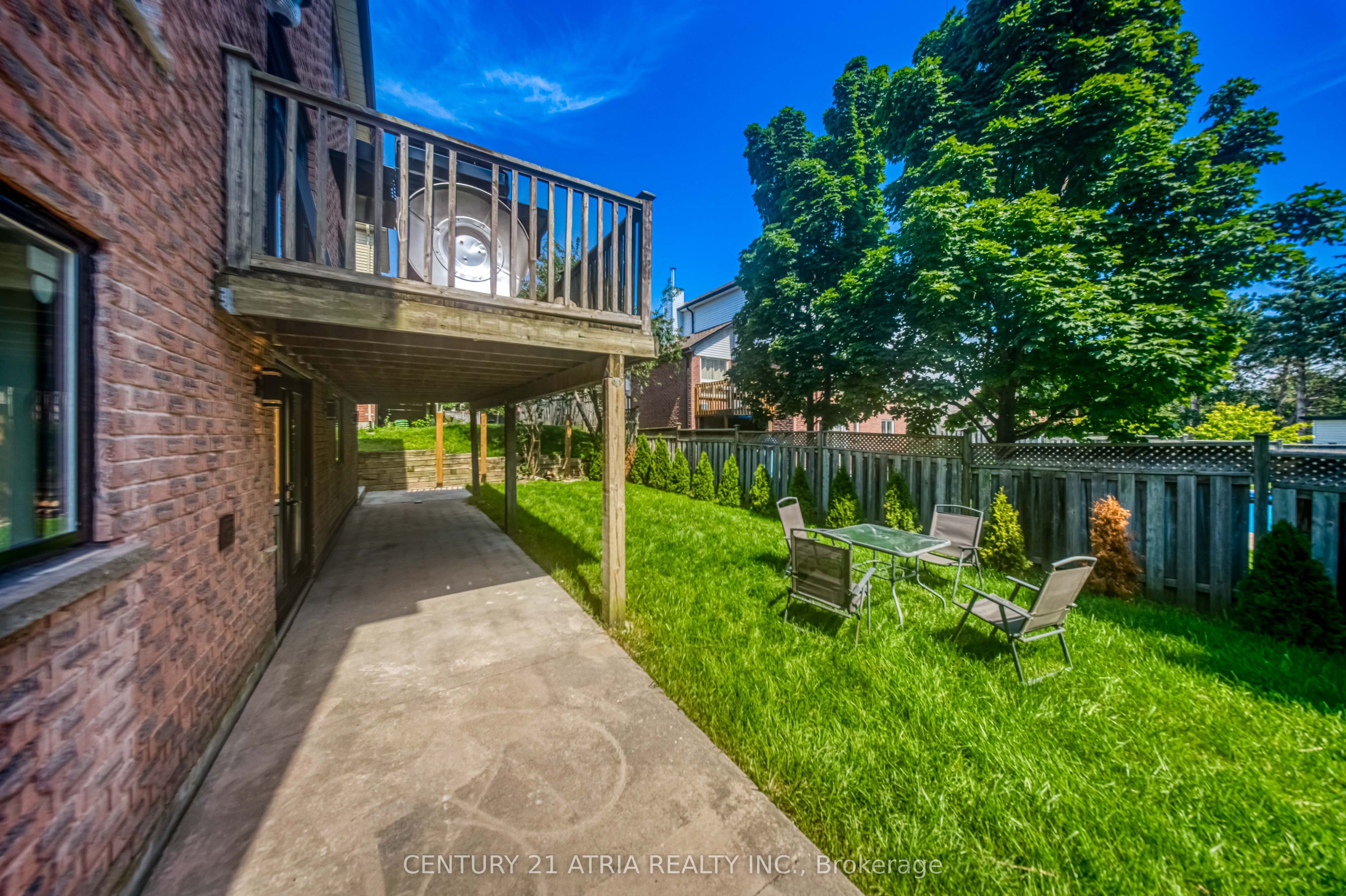 1618 Dellbrook Avenue Bsmt, Pickering, ON L1X 2M7 photo 3