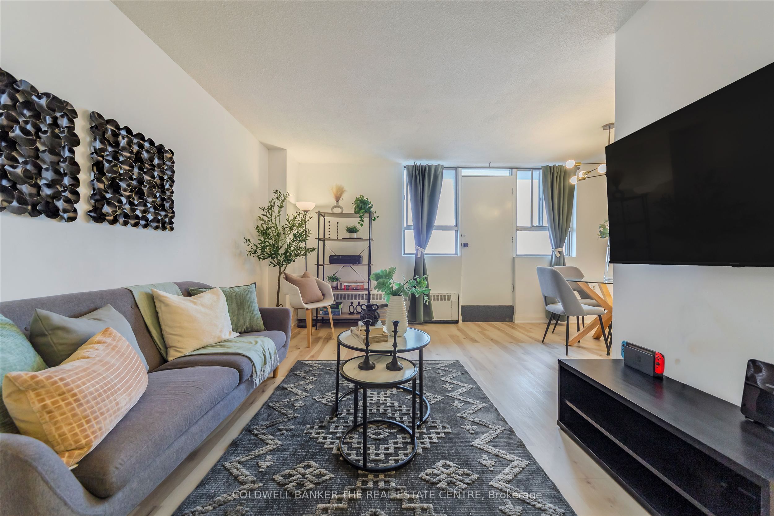 100 Dundalk Drive 1006, Toronto, ON M1P 4V2 photo 4
