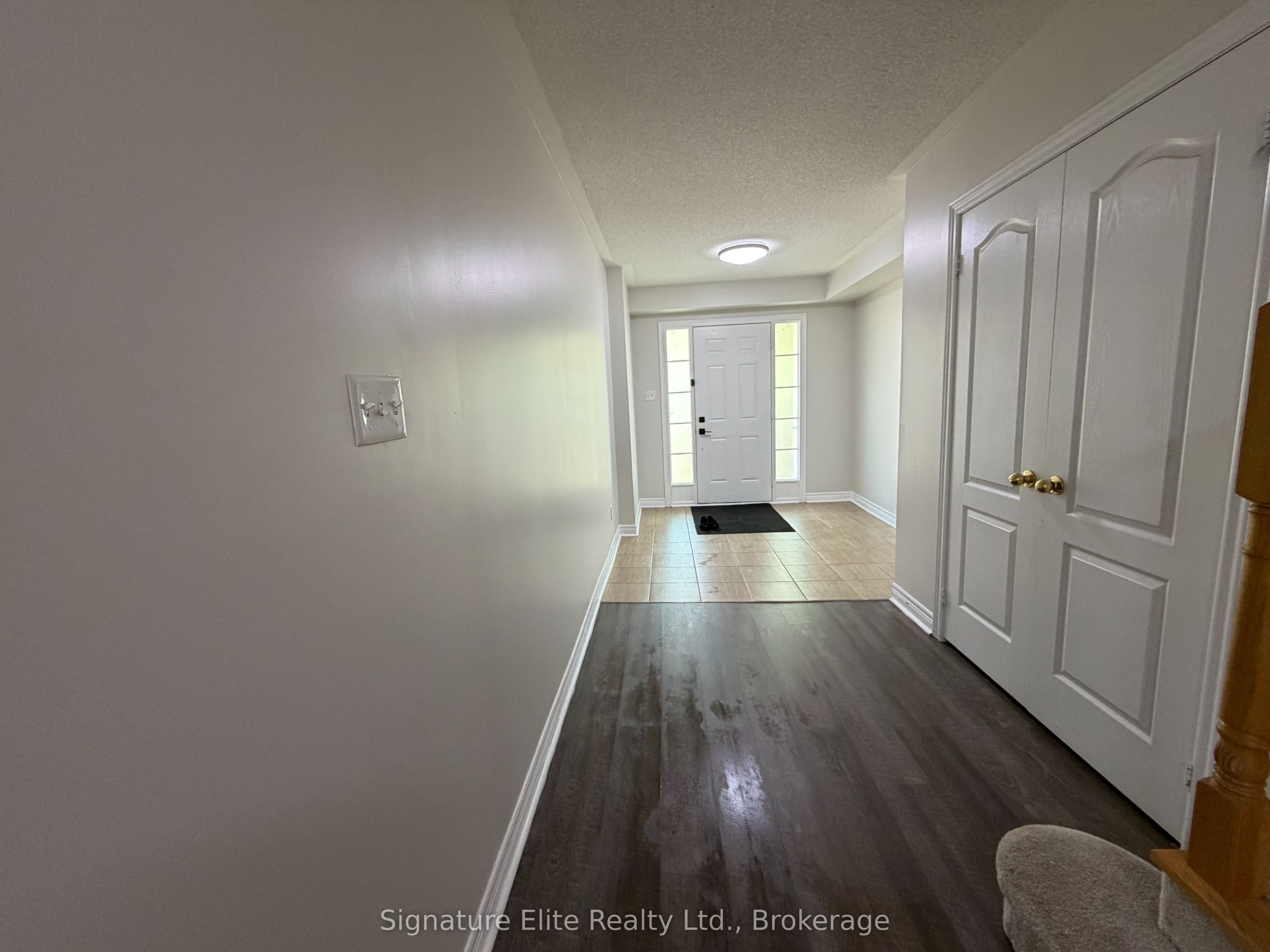 1602 Brandy Court, Pickering, ON L1X 0C8 photo 3