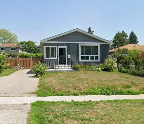 889 Liverpool Road, Pickering, ON L1W 1S5