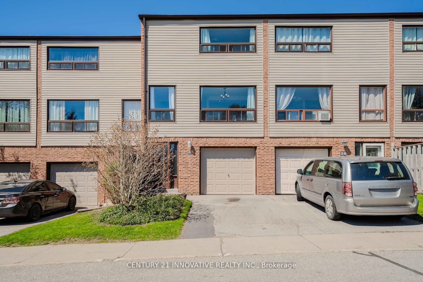 35 The Bridle Path, Clarington, ON L1C 3W1