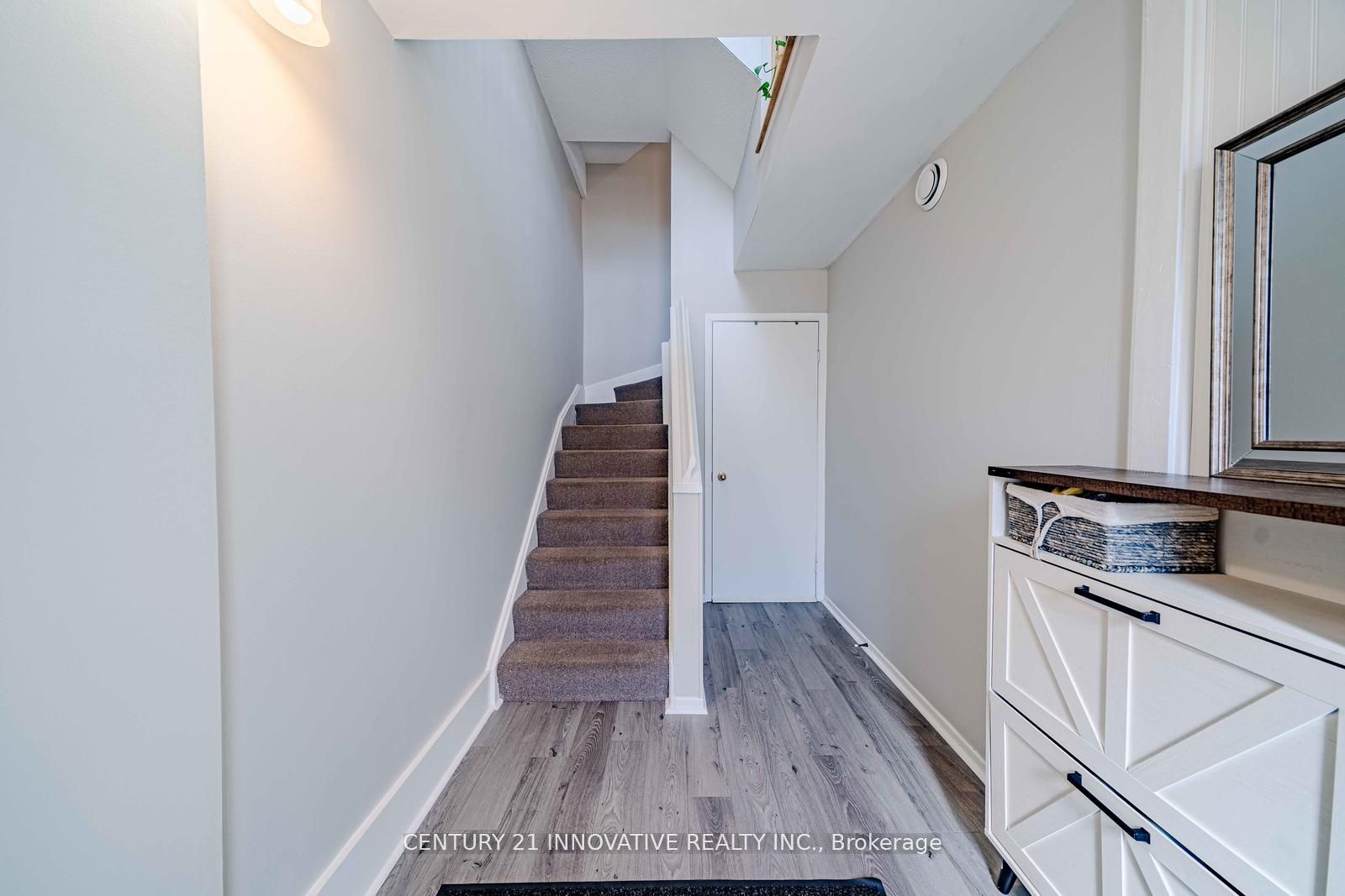 35 The Bridle Path, Clarington, ON L1C 3W1 photo 5