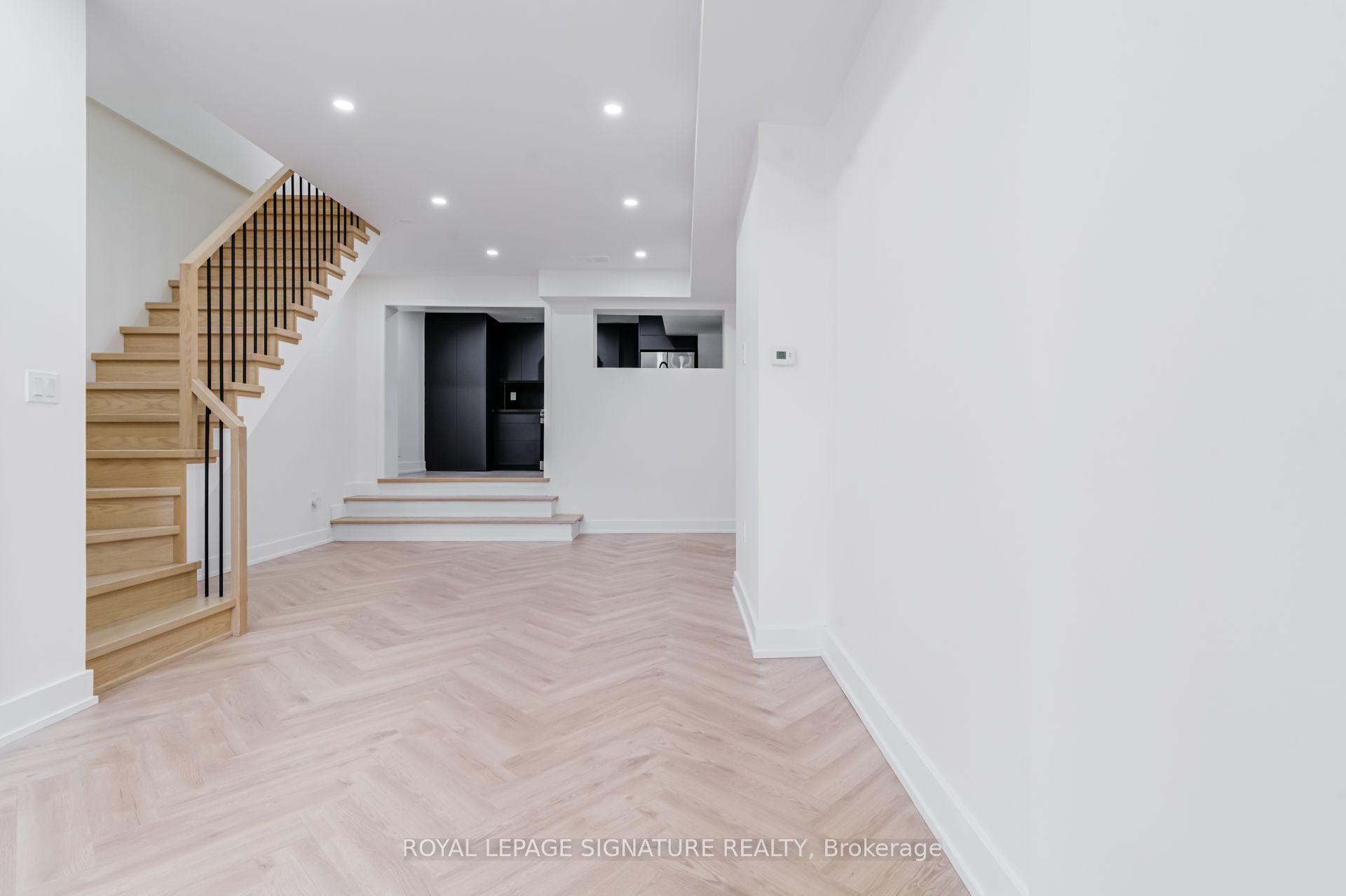 861 O'Connor Drive 1, Toronto, ON M4B 2S7 photo 5