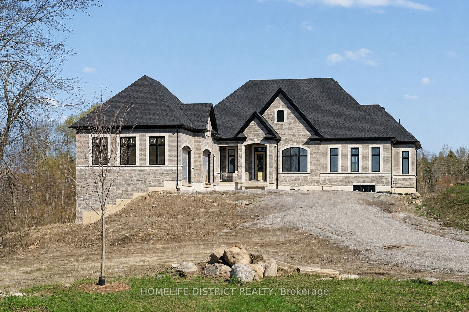 32 Ormiston Street, Clarington, ON L0B 1J0