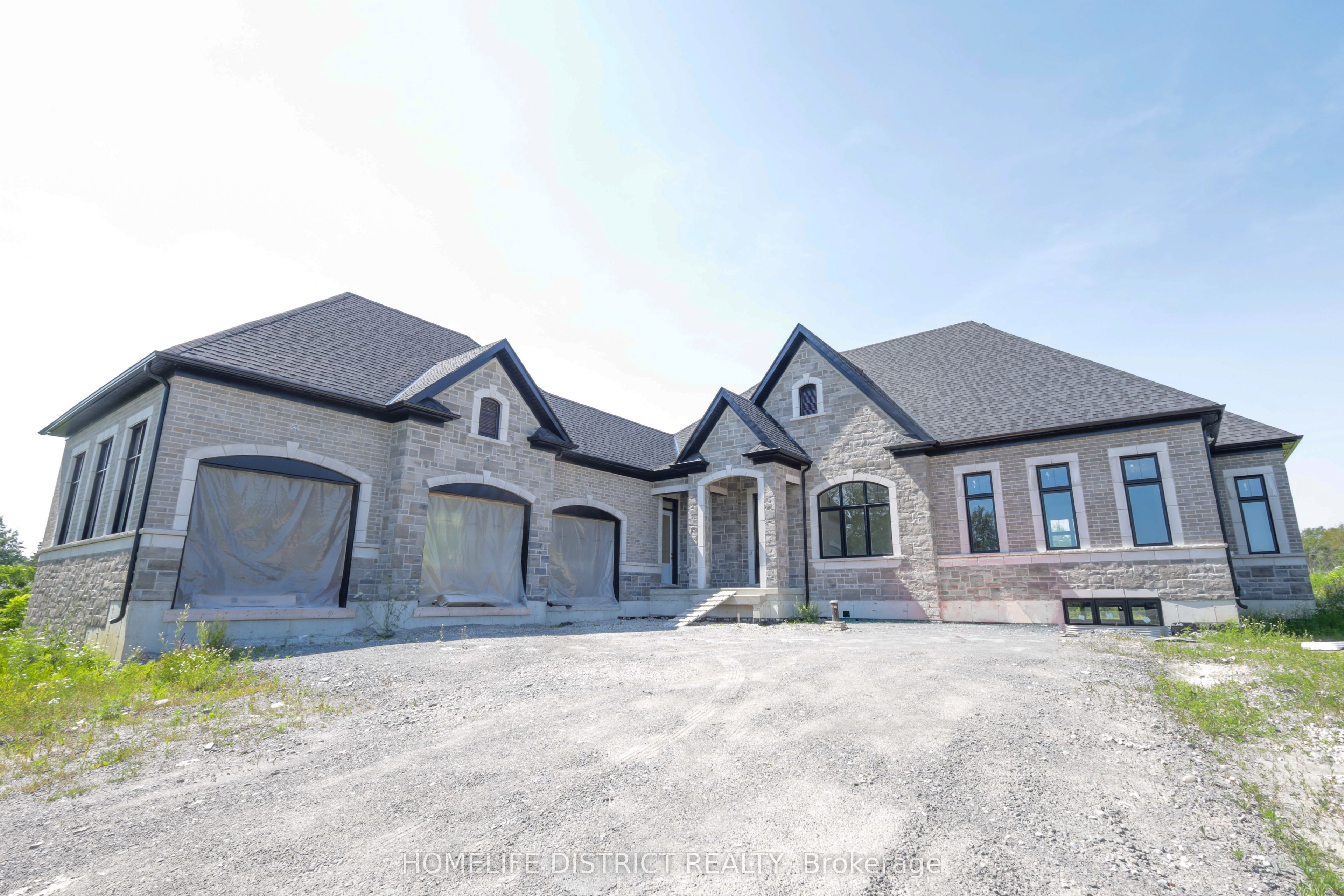 32 Ormiston Street, Clarington, ON L0B 1J0 photo 2